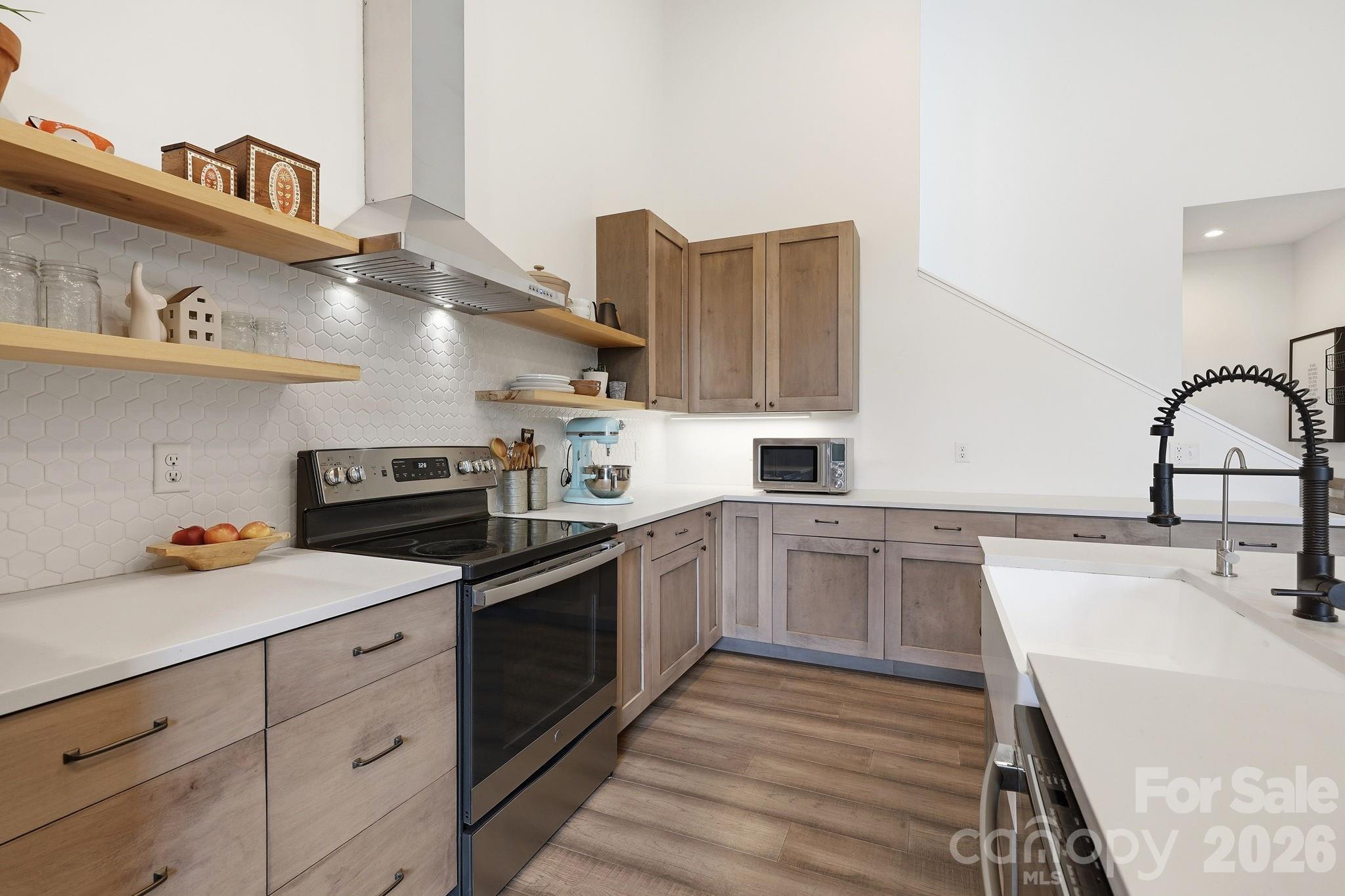 40 Malvern Walk — Asheville