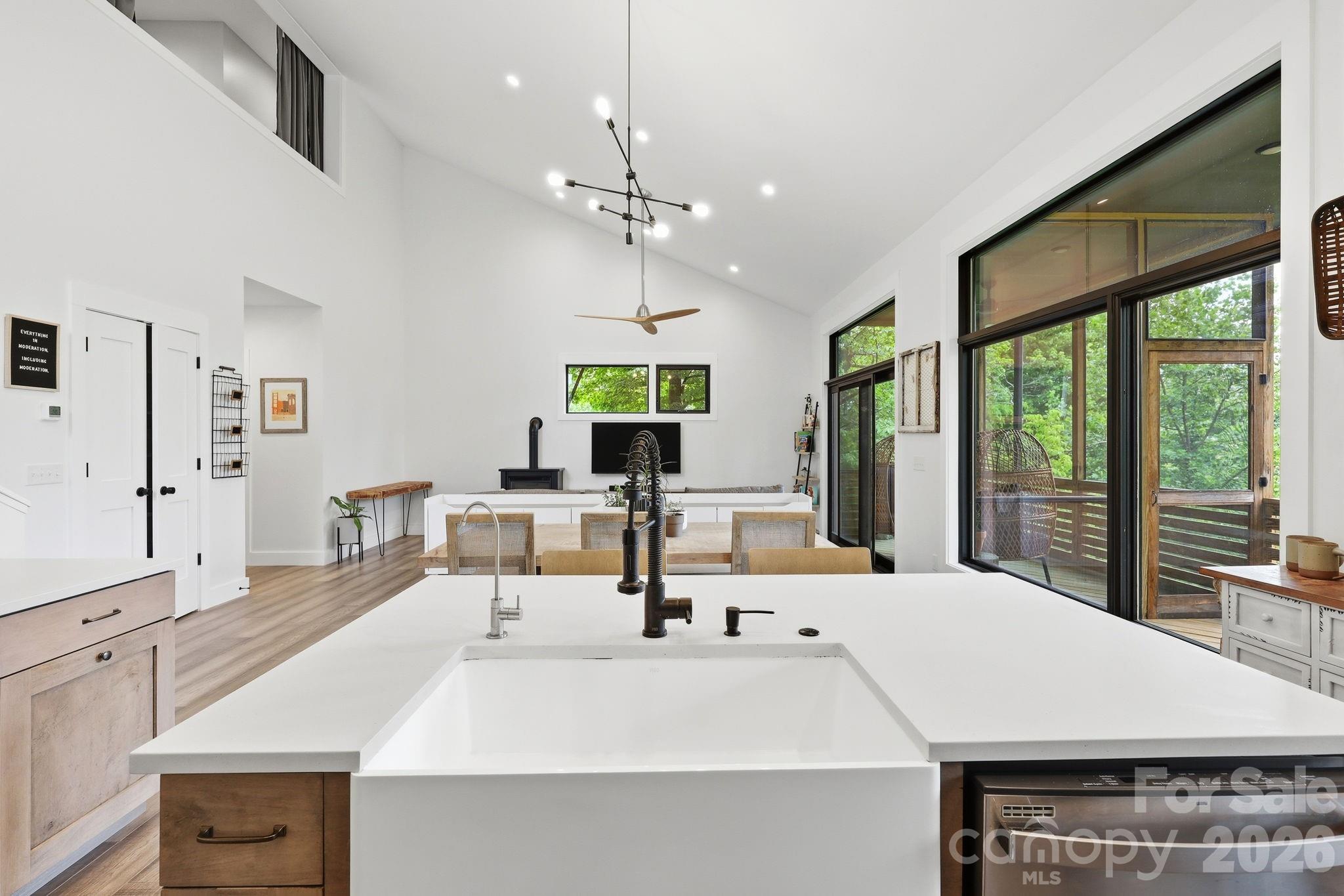 40 Malvern Walk — Asheville
