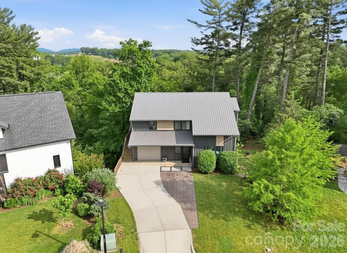 40 Malvern Walk — Asheville