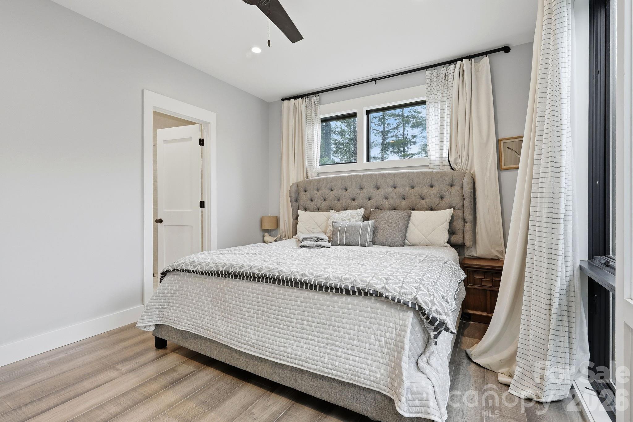 40 Malvern Walk — Asheville