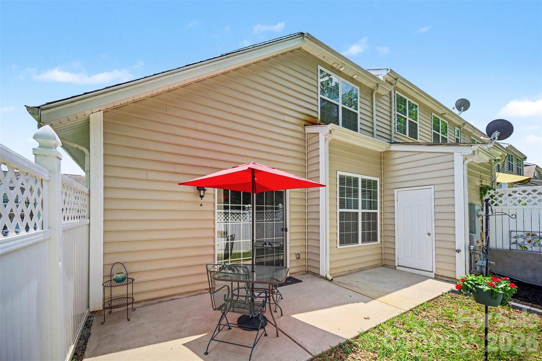 717 River Park Road — Belmont