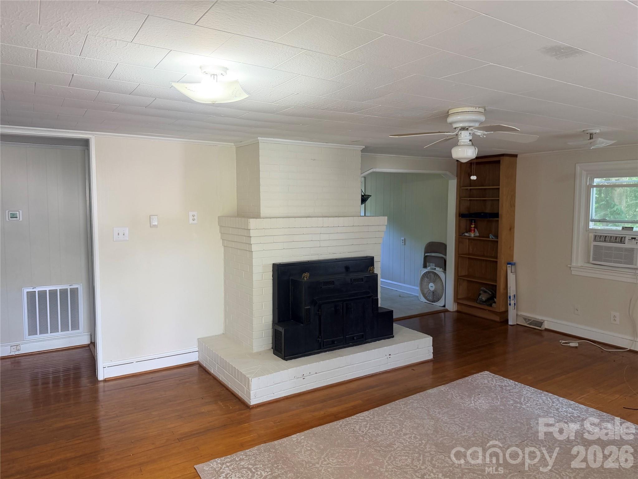 2675 Long Ferry Road — Salisbury