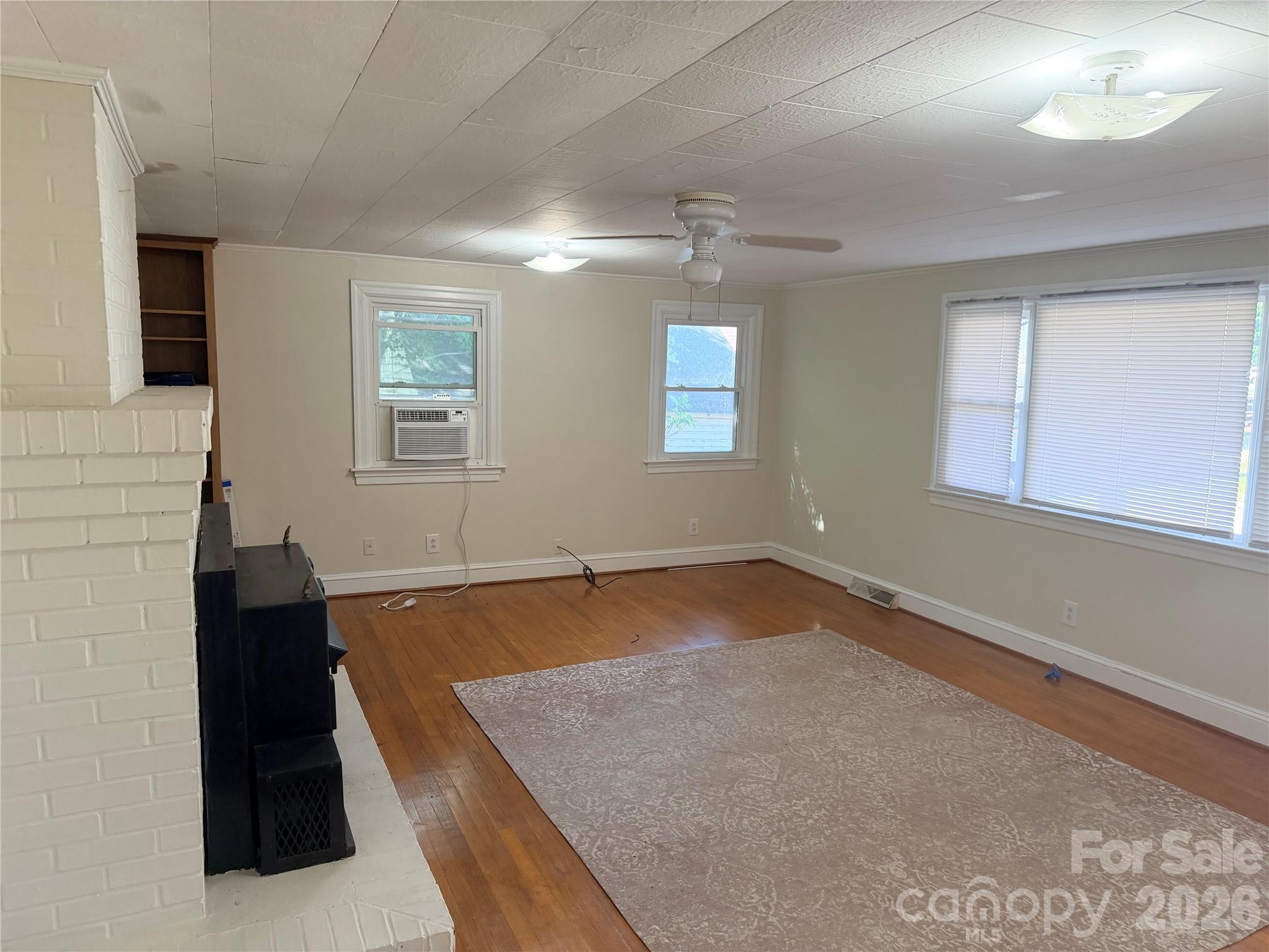 2675 Long Ferry Road — Salisbury
