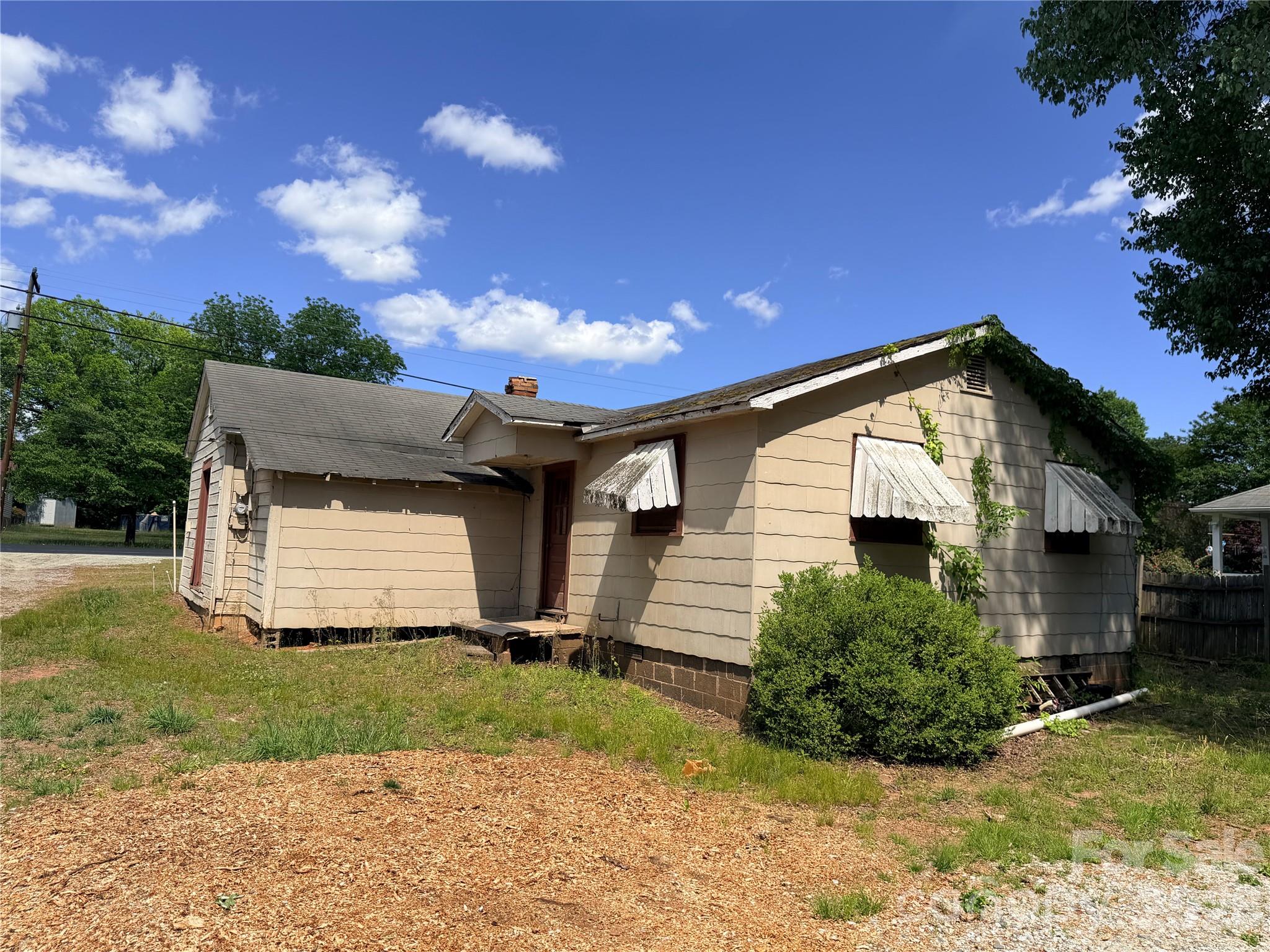 2675 Long Ferry Road — Salisbury