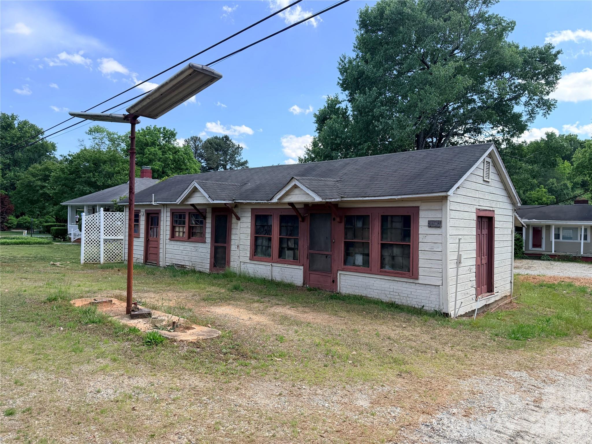 2675 Long Ferry Road — Salisbury
