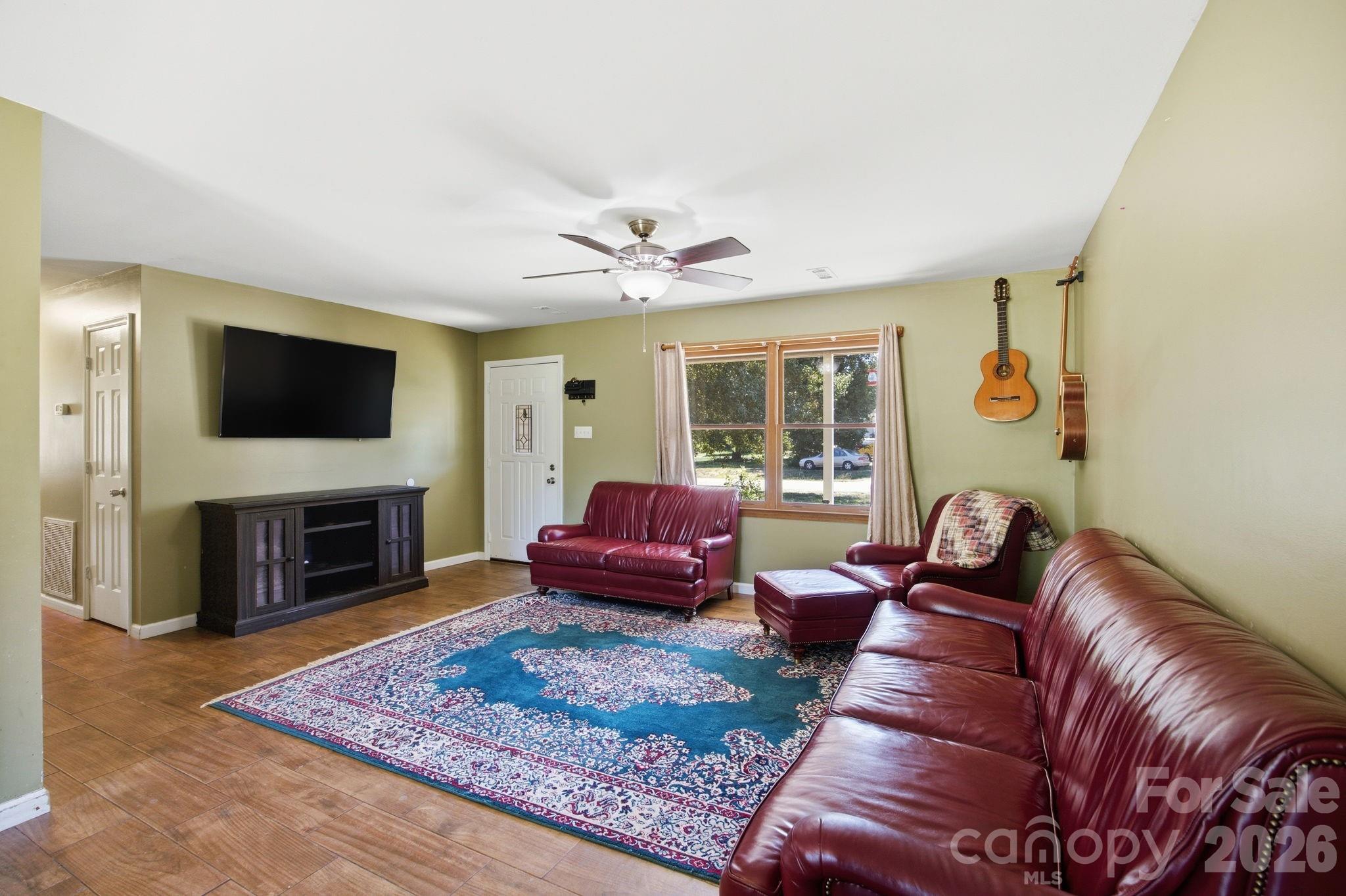 129 Salem Meadow Drive — Statesville