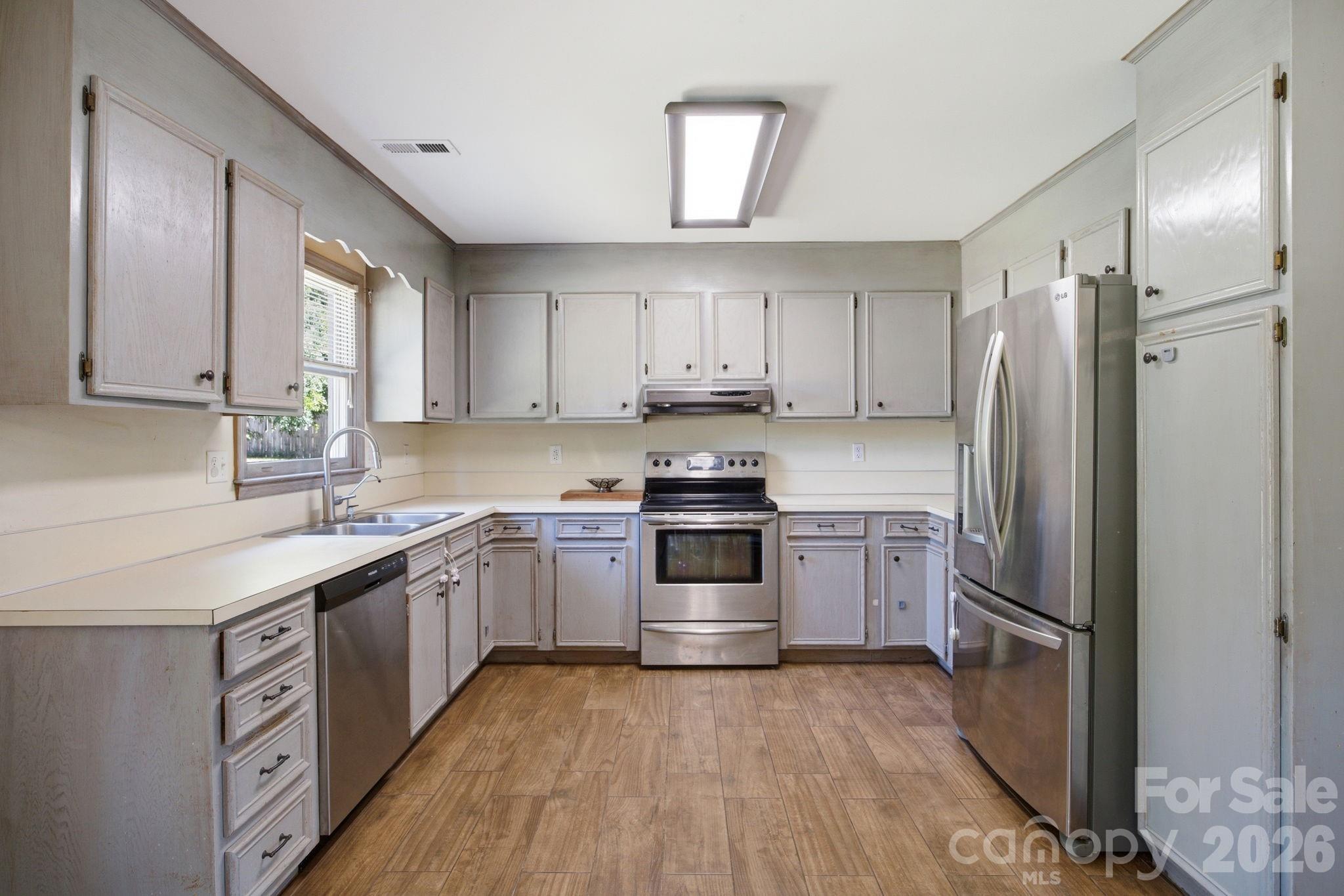 129 Salem Meadow Drive — Statesville
