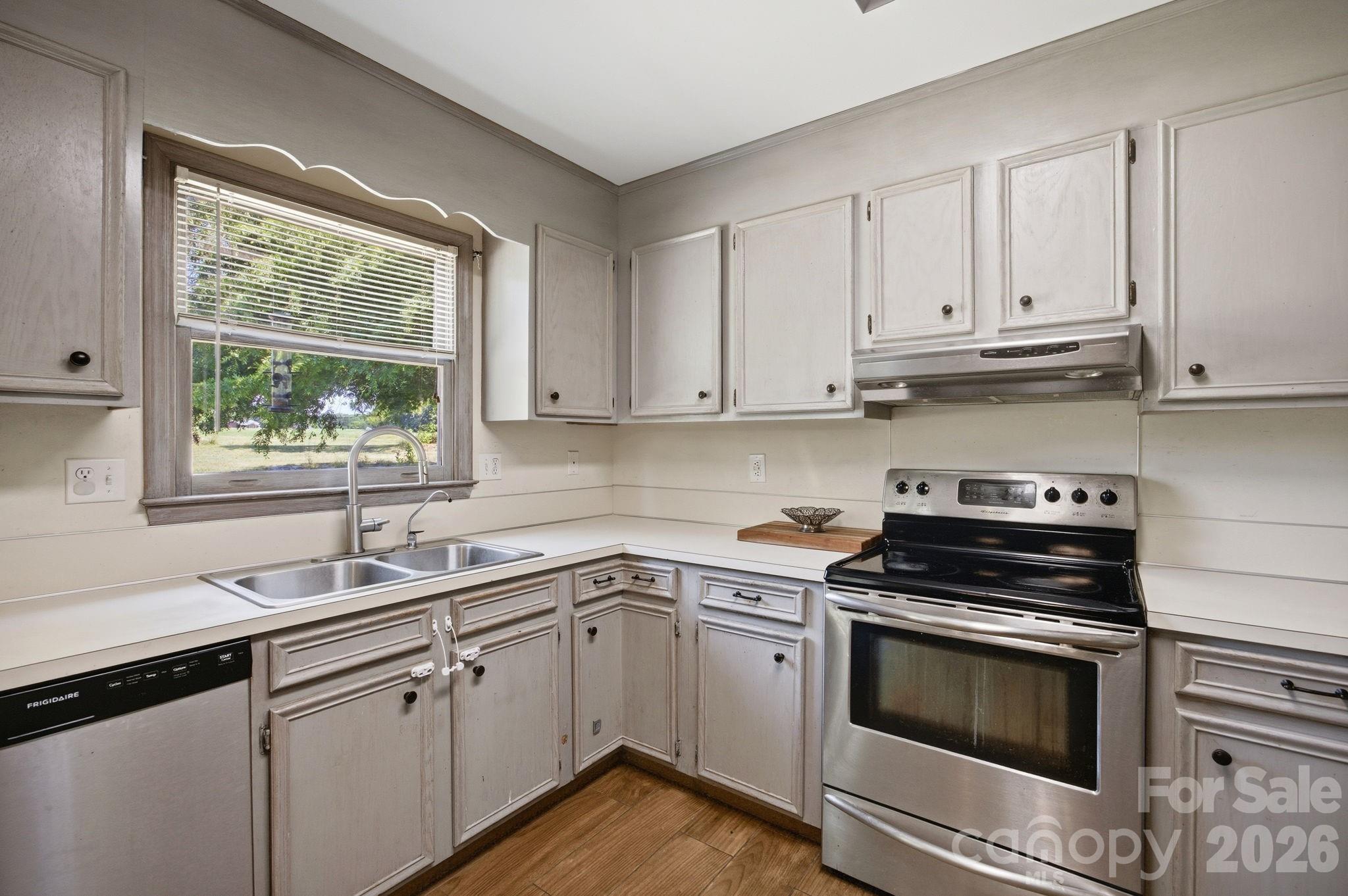 129 Salem Meadow Drive — Statesville