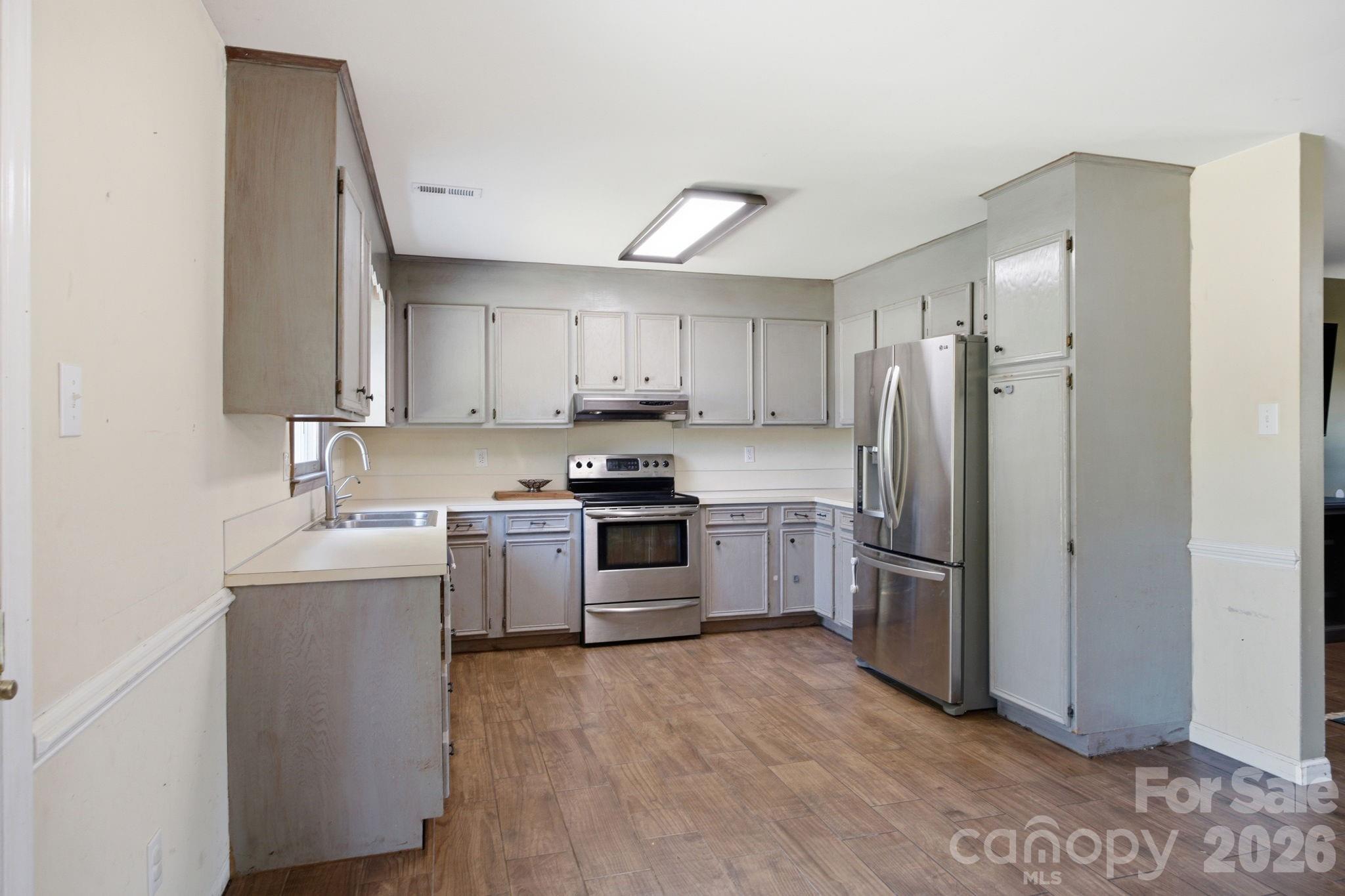 129 Salem Meadow Drive — Statesville