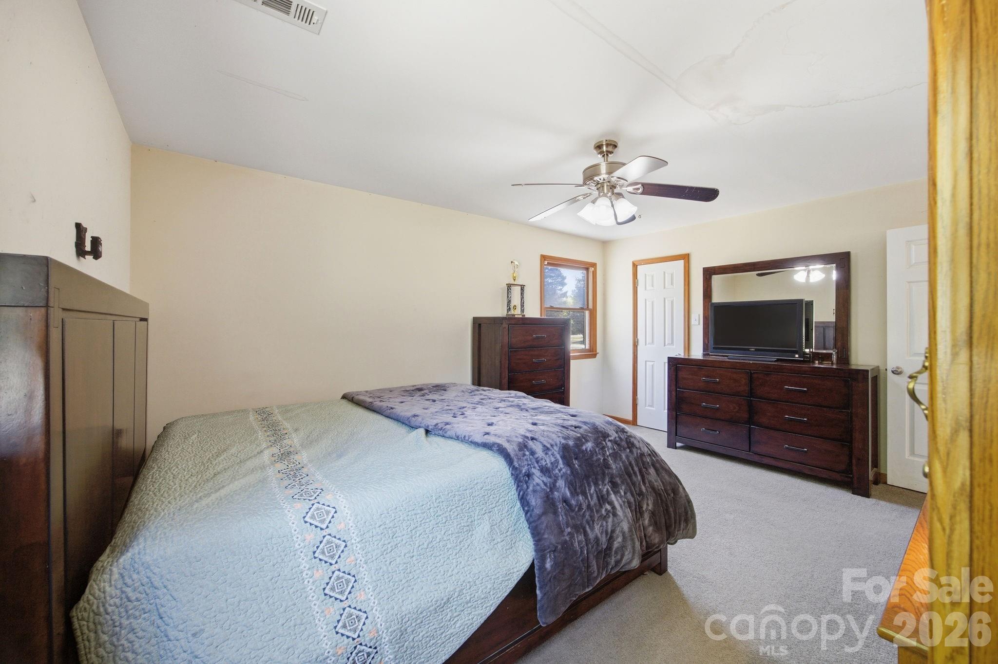 129 Salem Meadow Drive — Statesville