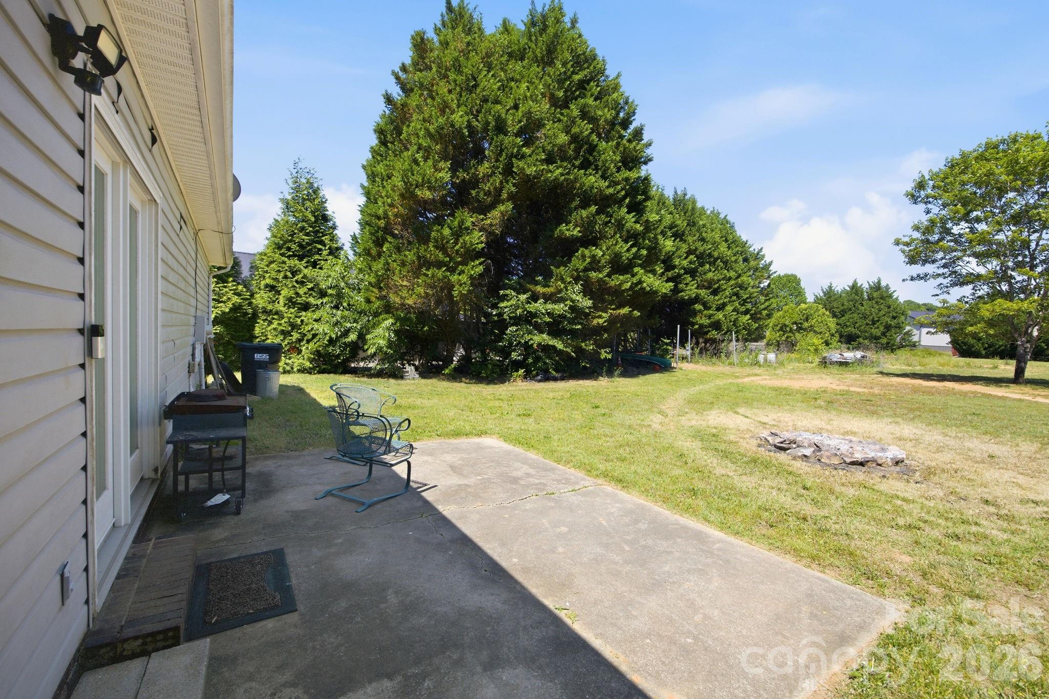 129 Salem Meadow Drive — Statesville