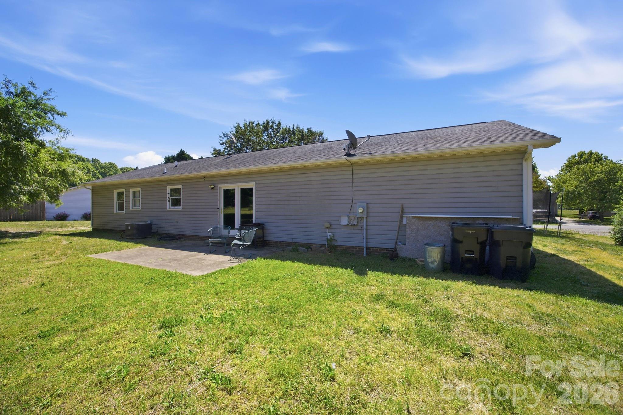 129 Salem Meadow Drive — Statesville