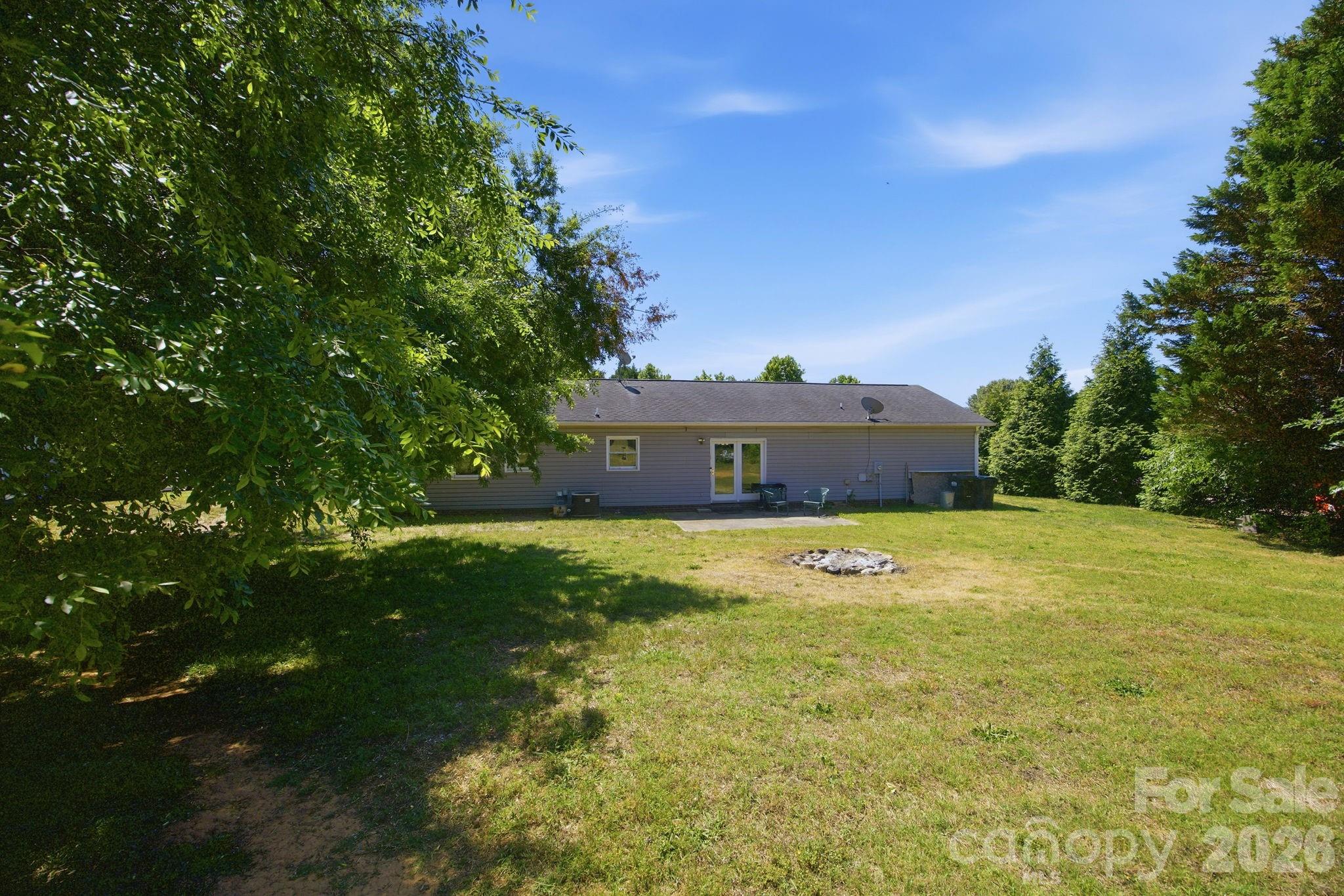 129 Salem Meadow Drive — Statesville