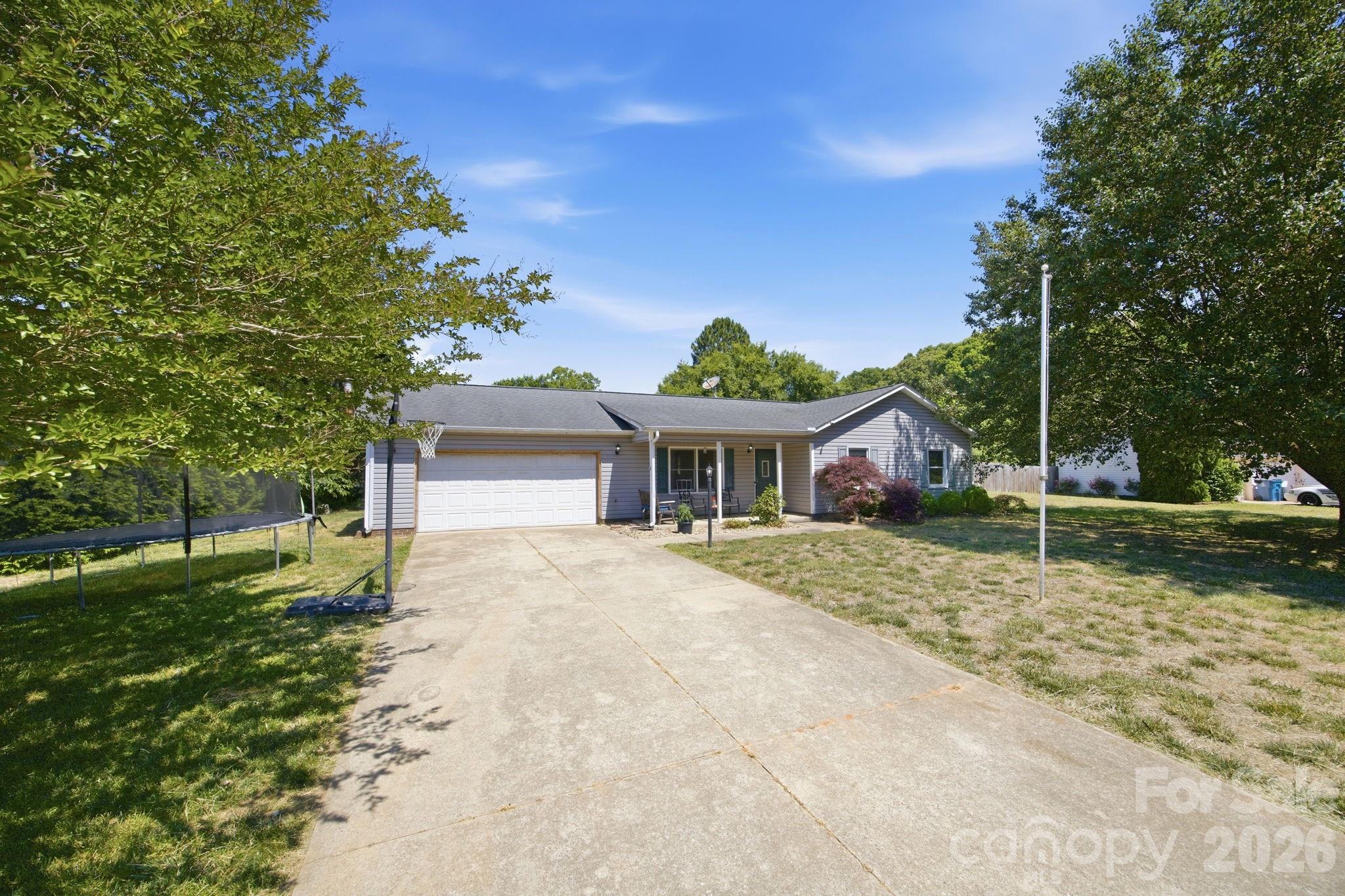129 Salem Meadow Drive — Statesville