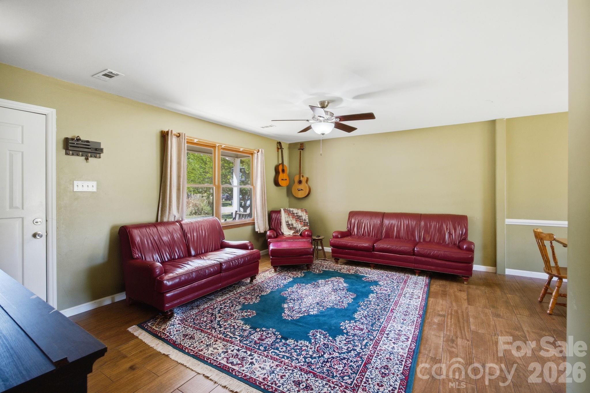 129 Salem Meadow Drive — Statesville