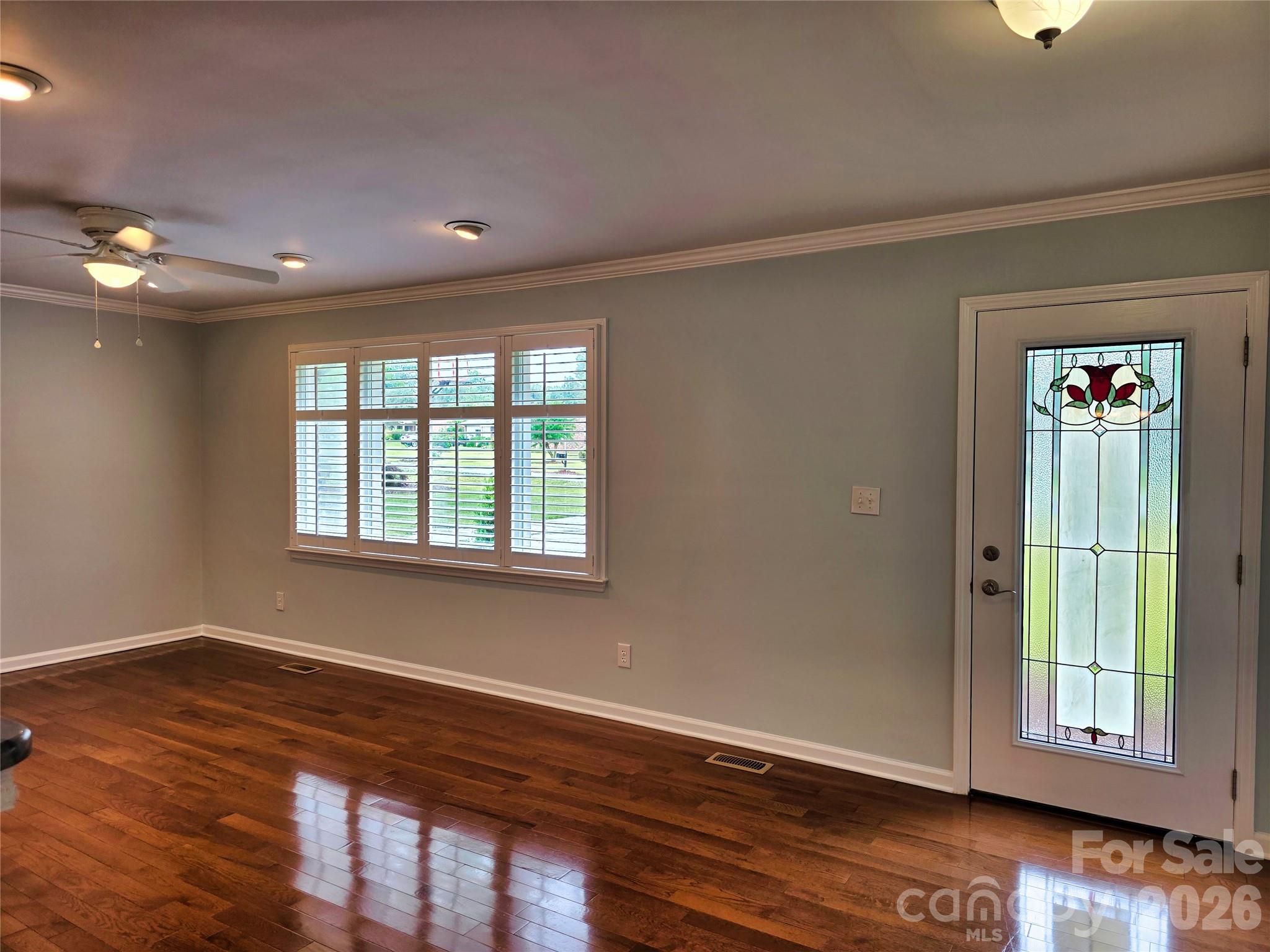 158 W Meadowview Drive — Statesville