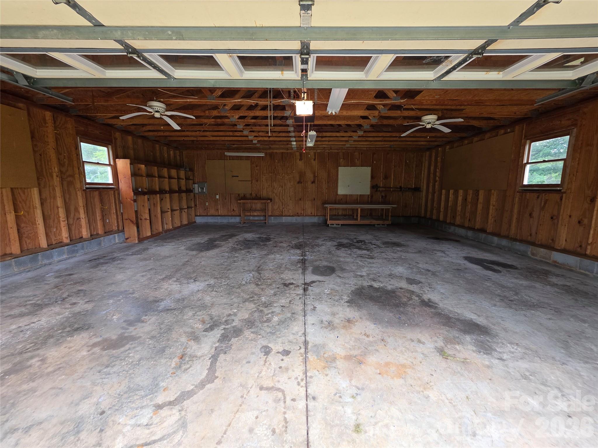 158 W Meadowview Drive — Statesville