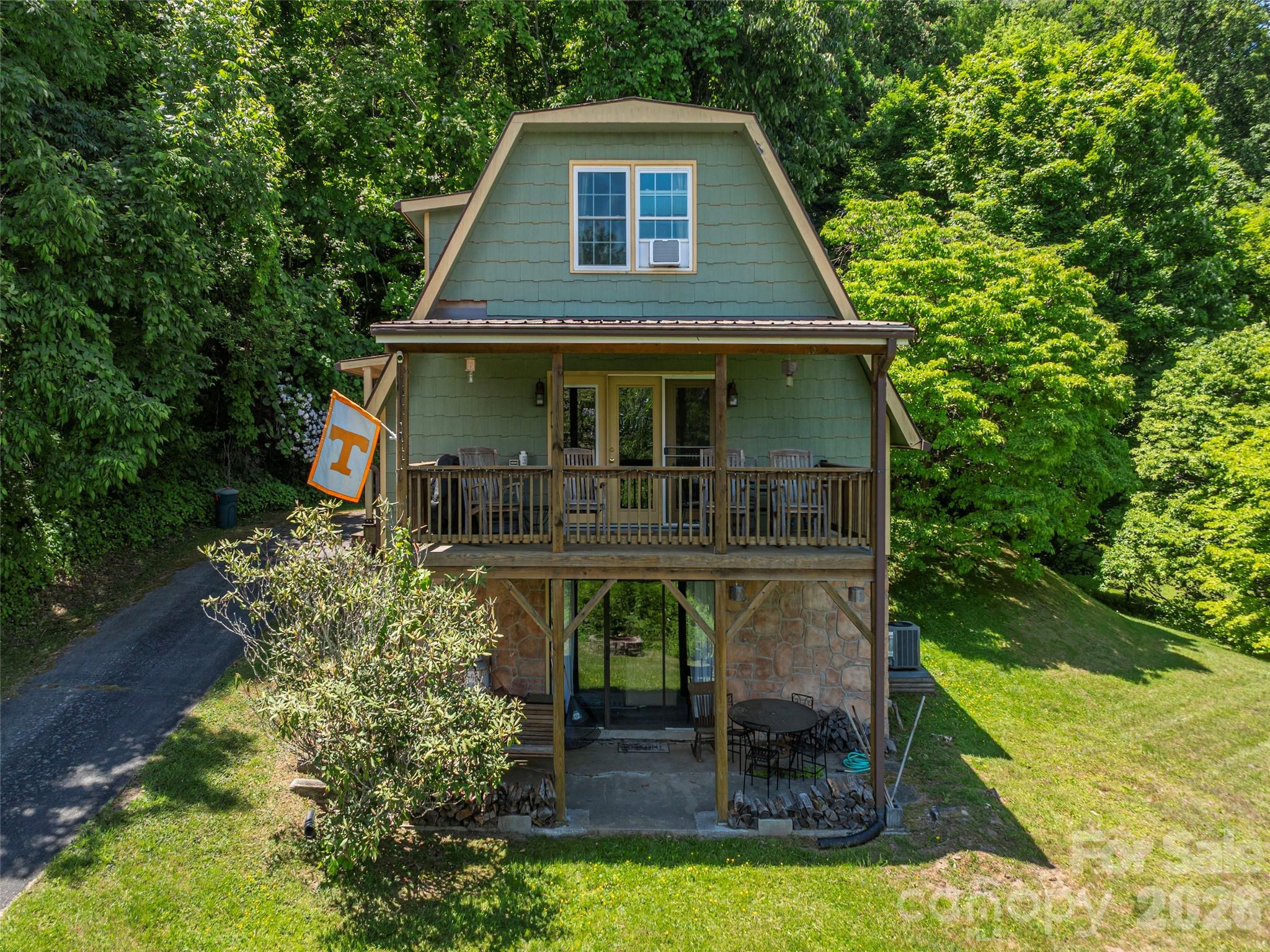649 Acres View Drive — Waynesville