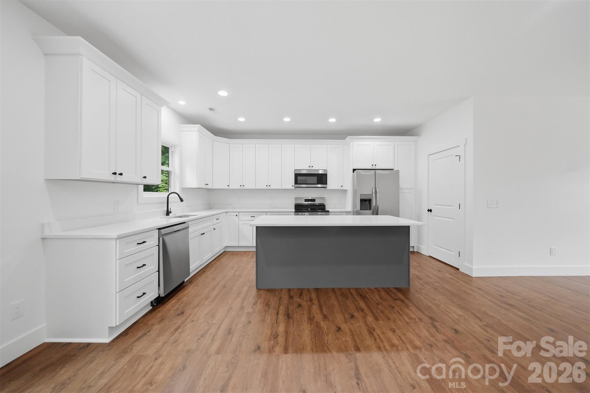 414 Scarlett Oak Court NE — Lenoir