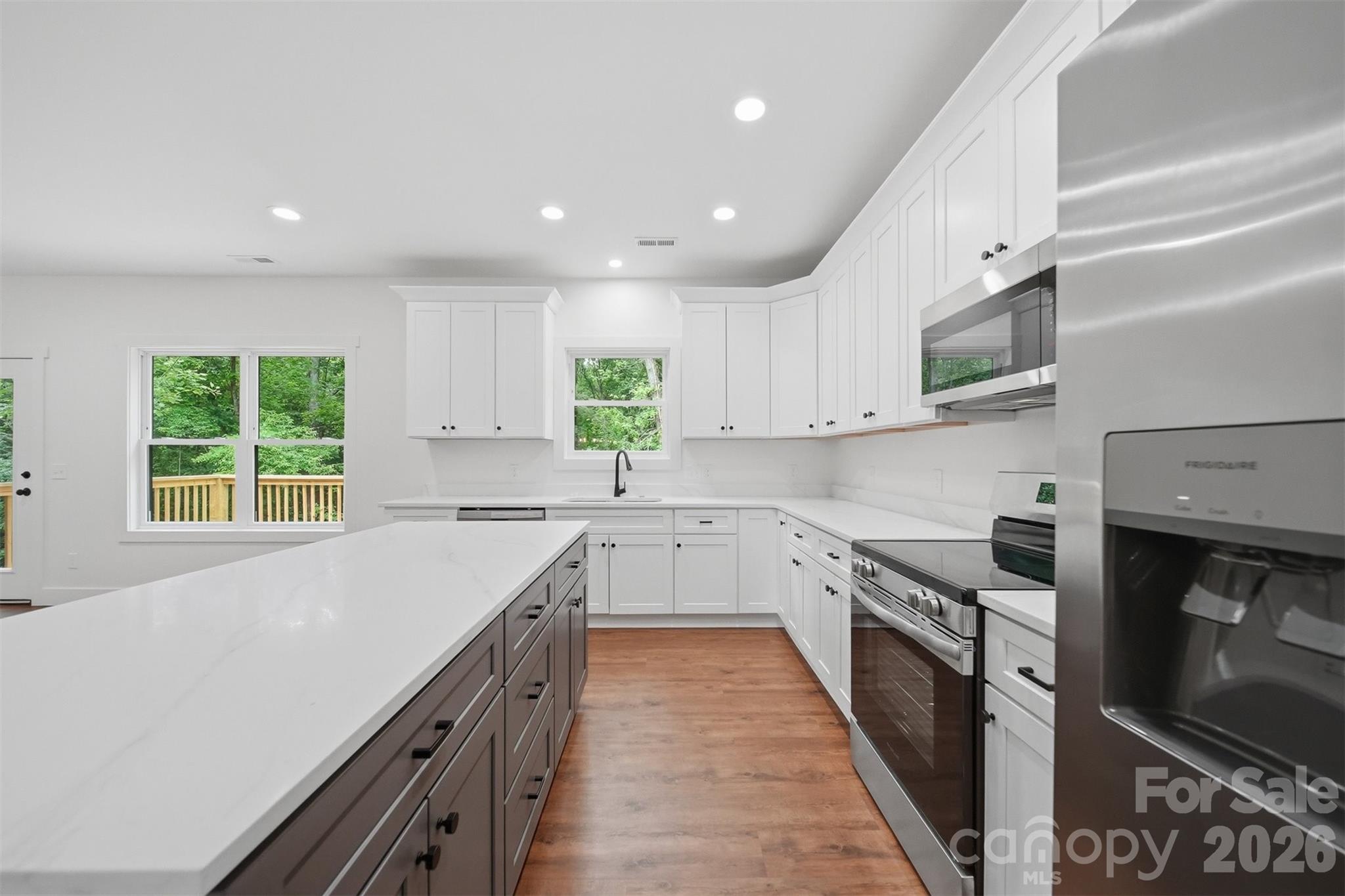 414 Scarlett Oak Court NE — Lenoir