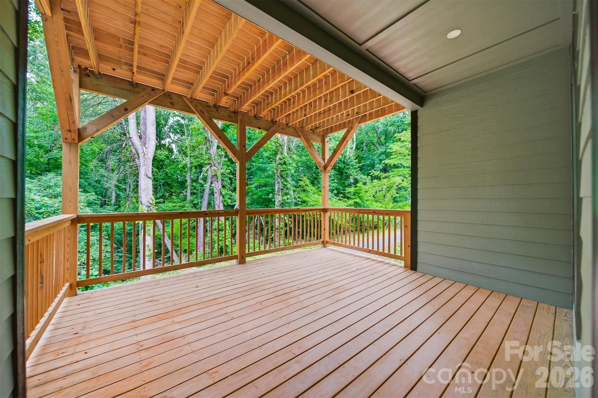 414 Scarlett Oak Court NE — Lenoir