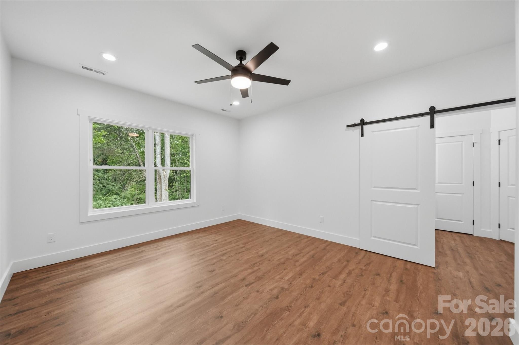 414 Scarlett Oak Court NE — Lenoir