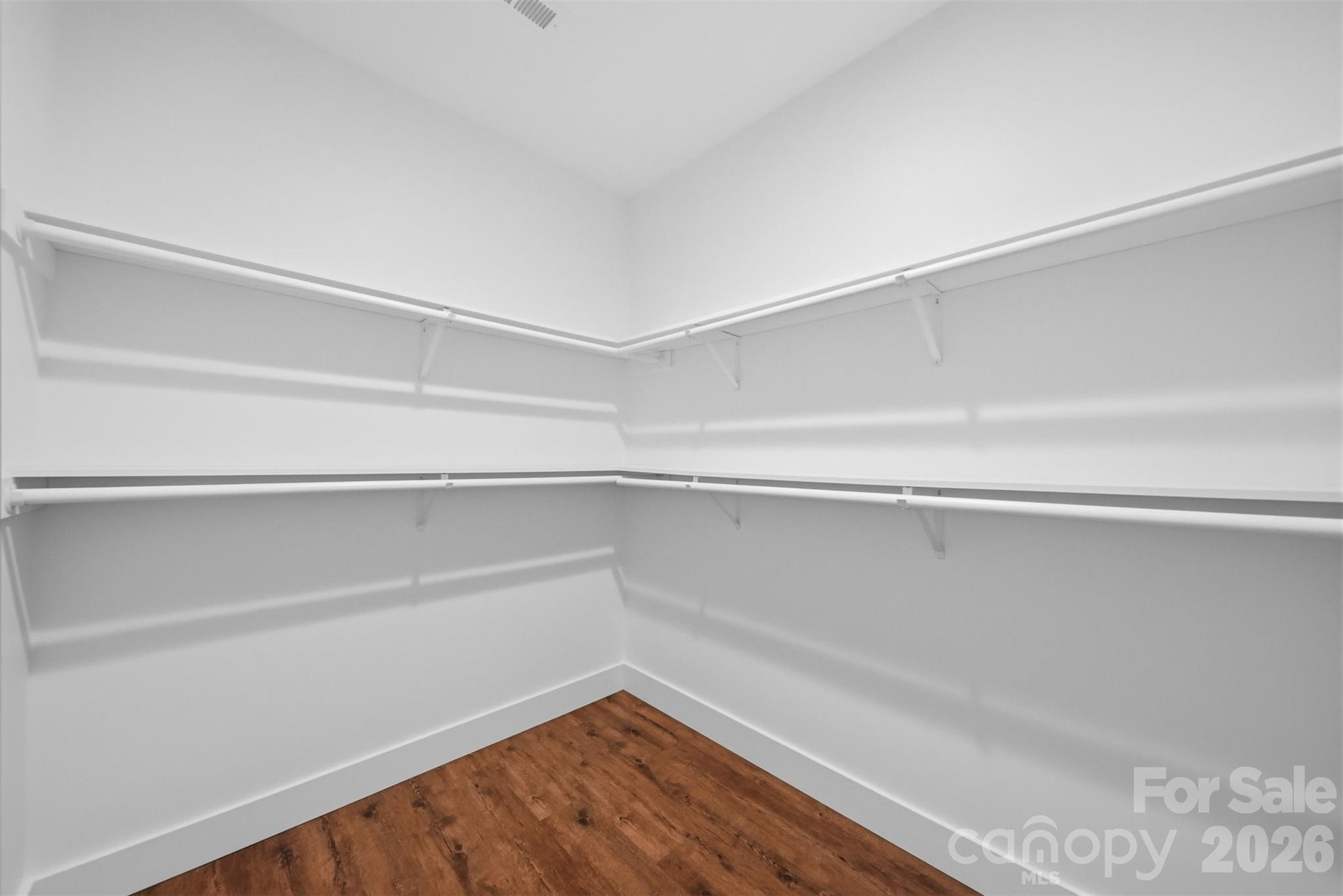 414 Scarlett Oak Court NE — Lenoir
