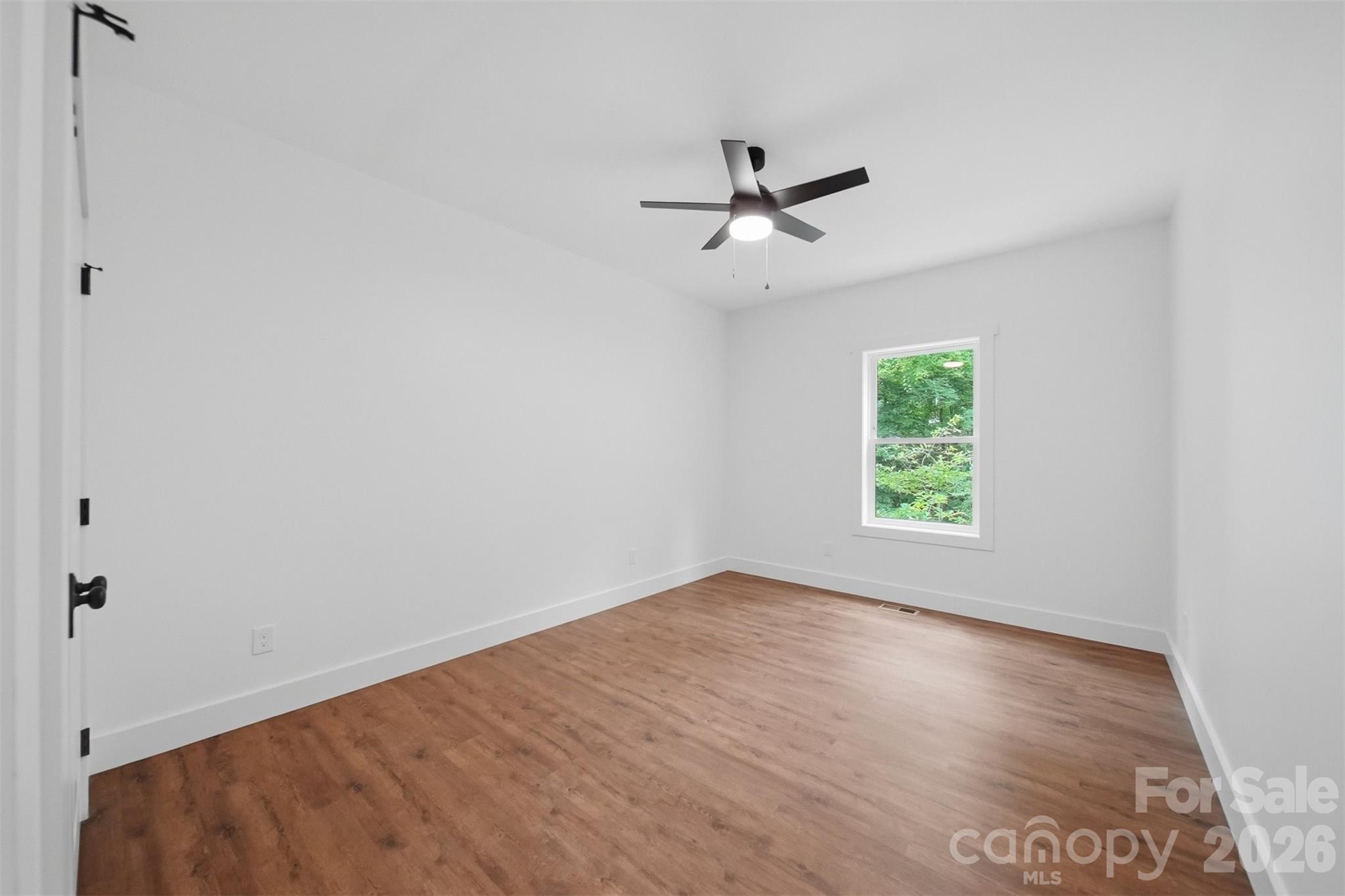414 Scarlett Oak Court NE — Lenoir