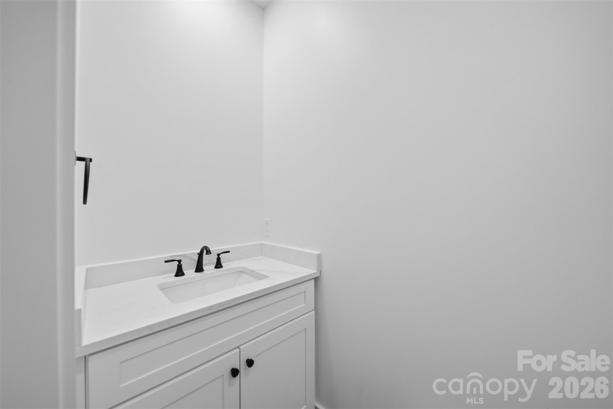 414 Scarlett Oak Court NE — Lenoir