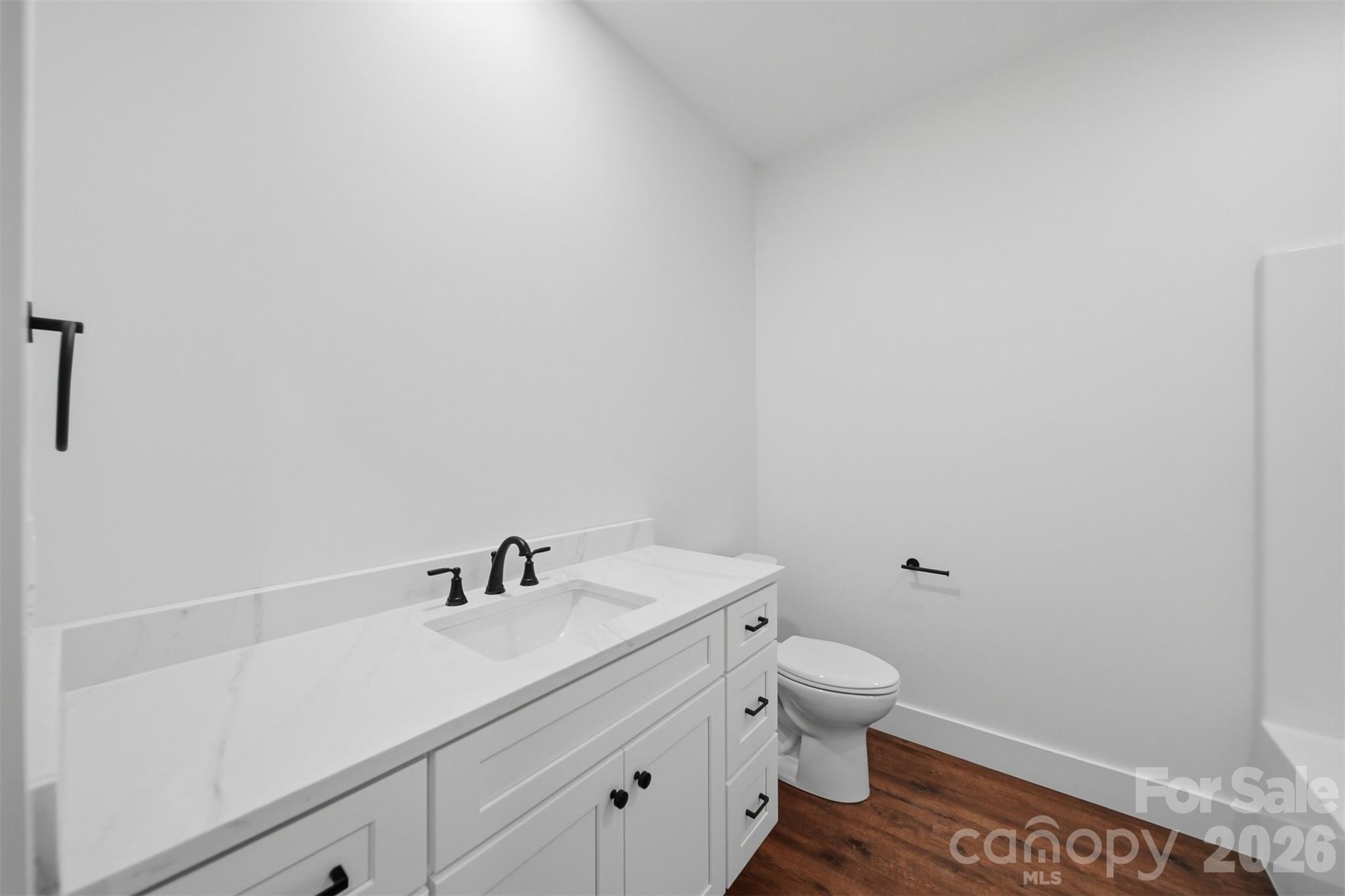 414 Scarlett Oak Court NE — Lenoir