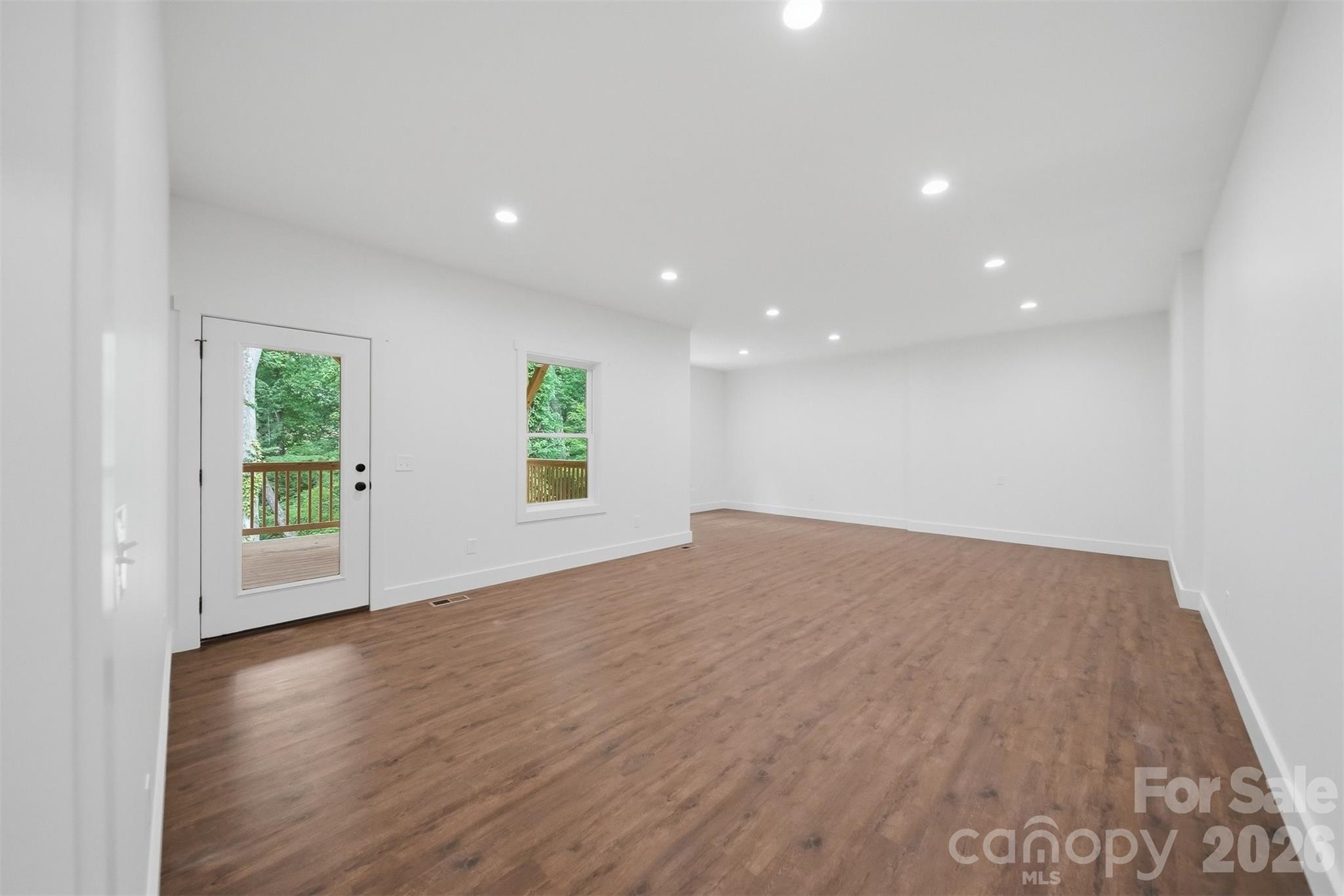 414 Scarlett Oak Court NE — Lenoir