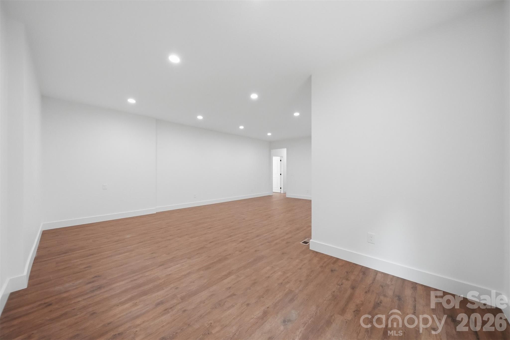 414 Scarlett Oak Court NE — Lenoir