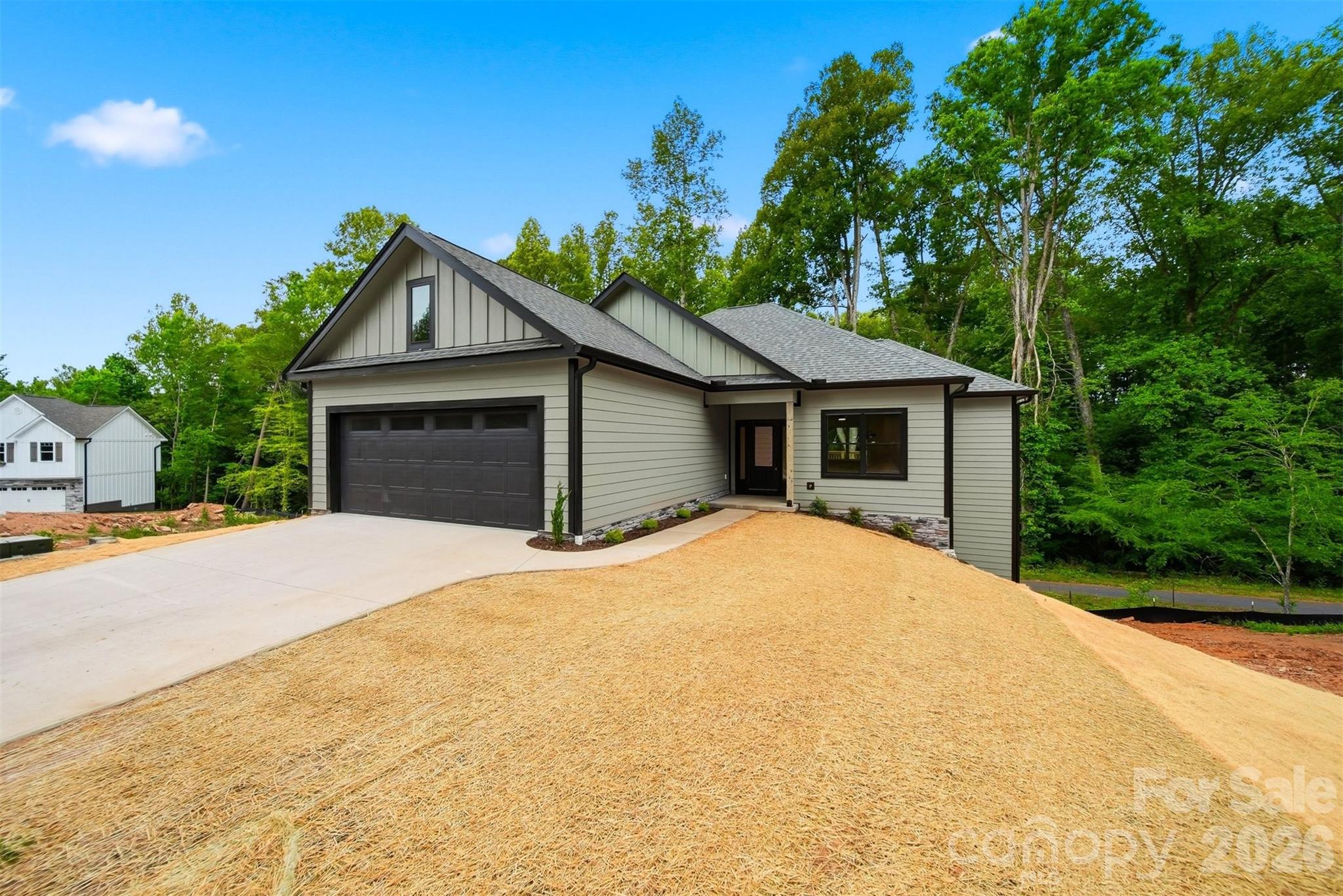 414 Scarlett Oak Court NE — Lenoir
