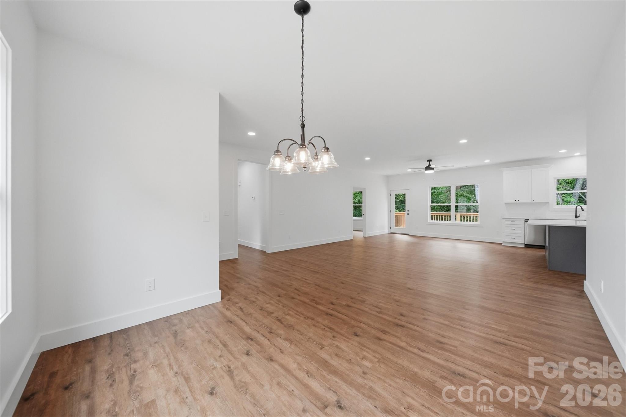 414 Scarlett Oak Court NE — Lenoir