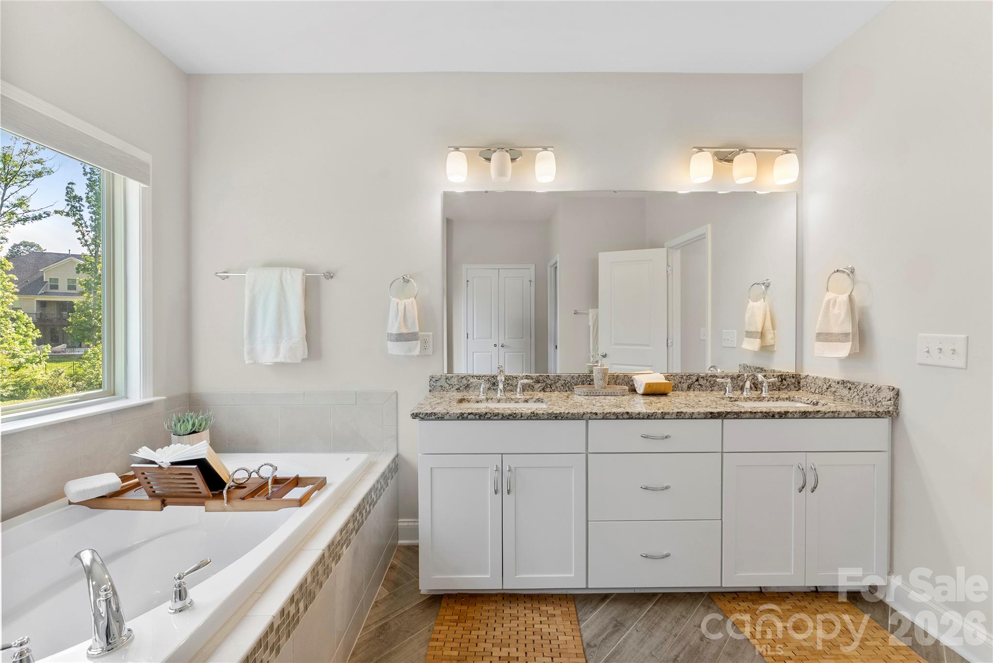 5028 Whitemarsh Court — Lancaster