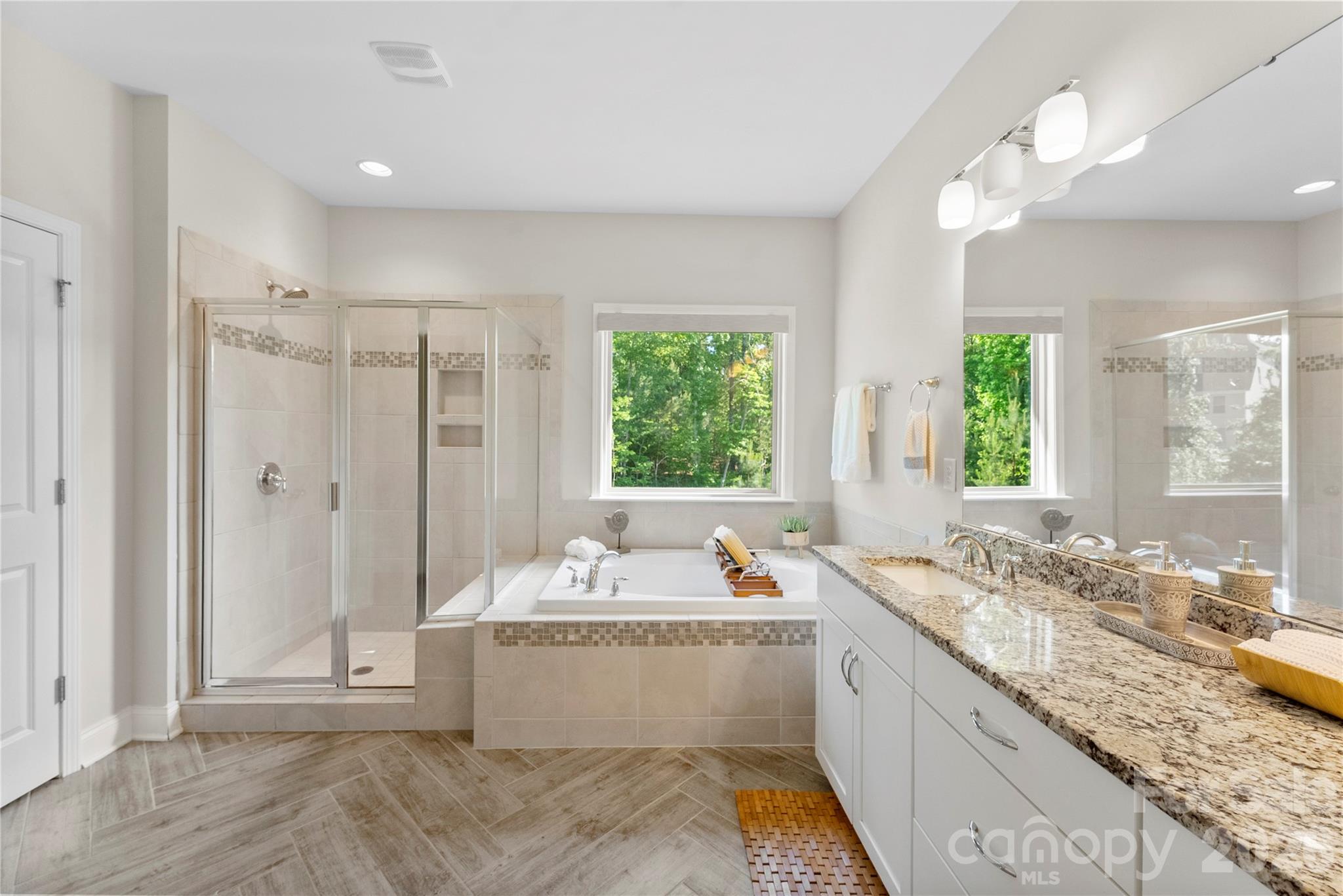 5028 Whitemarsh Court — Lancaster