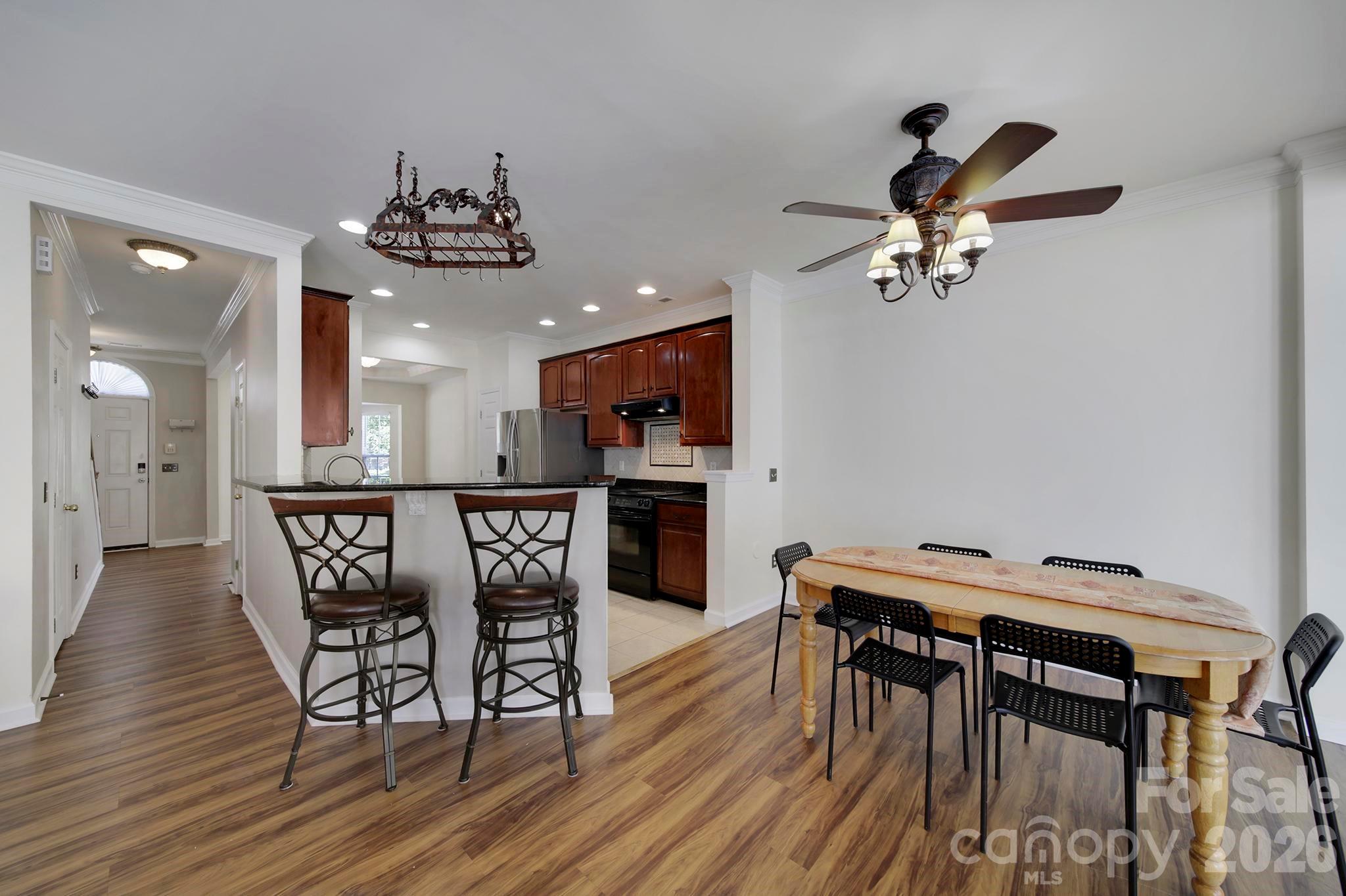 415 Foilage Court — Lake Wylie