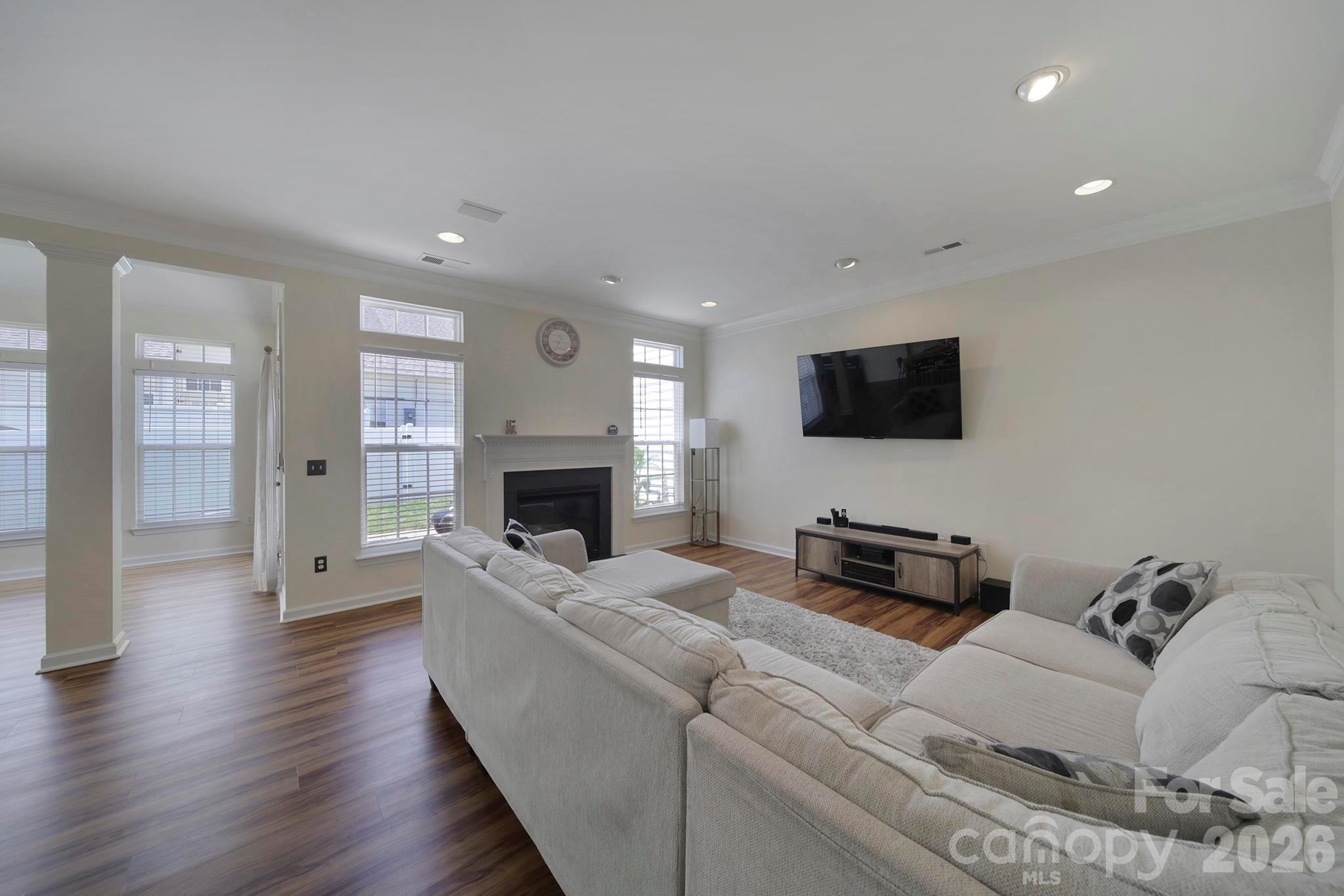 415 Foilage Court — Lake Wylie