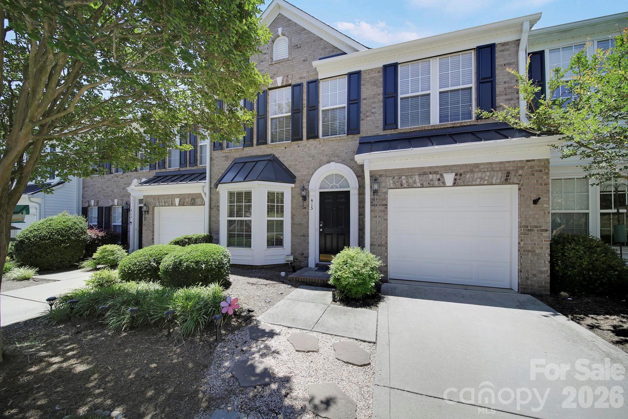 415 Foilage Court — Lake Wylie
