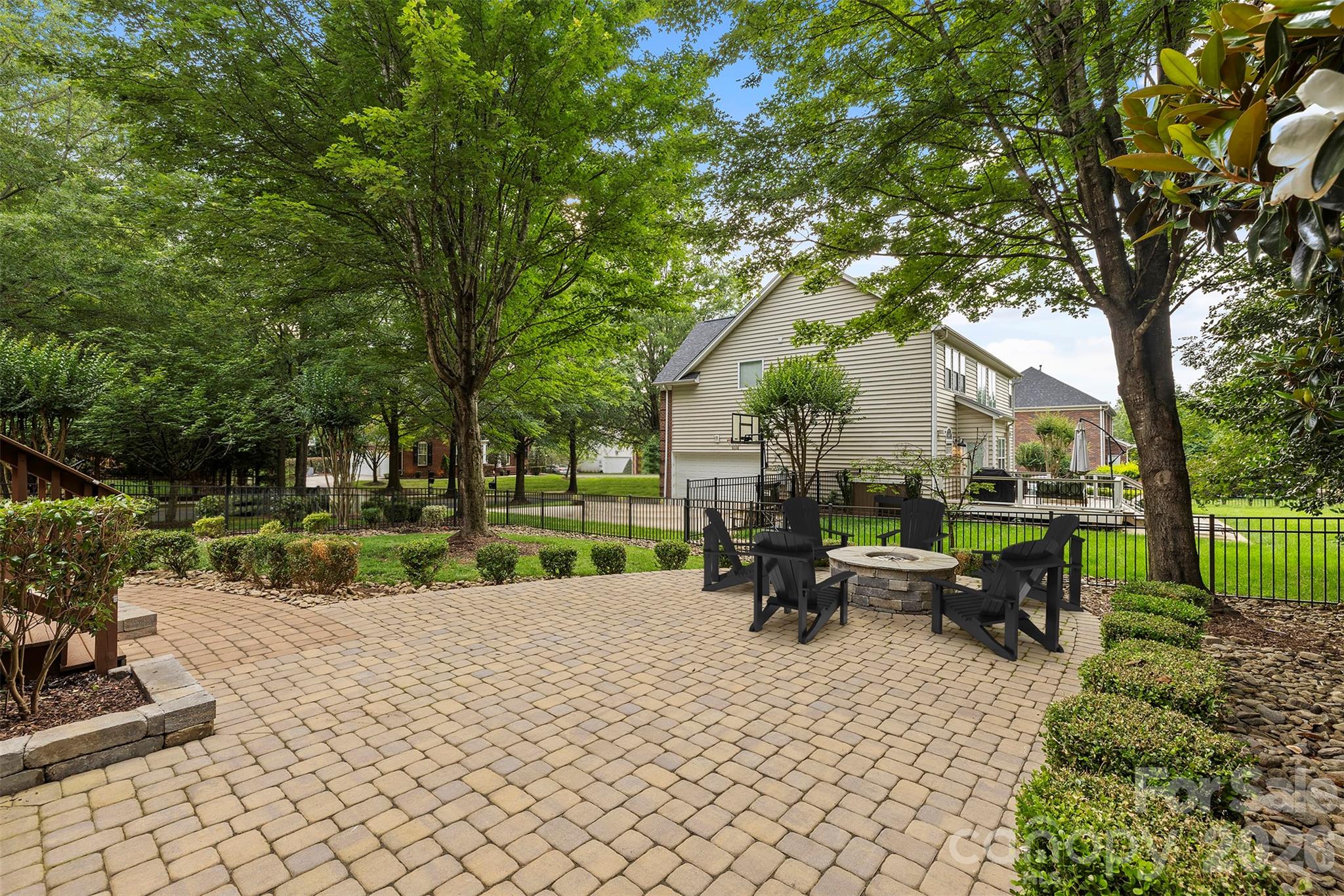 8023 Pendley Lane — Huntersville