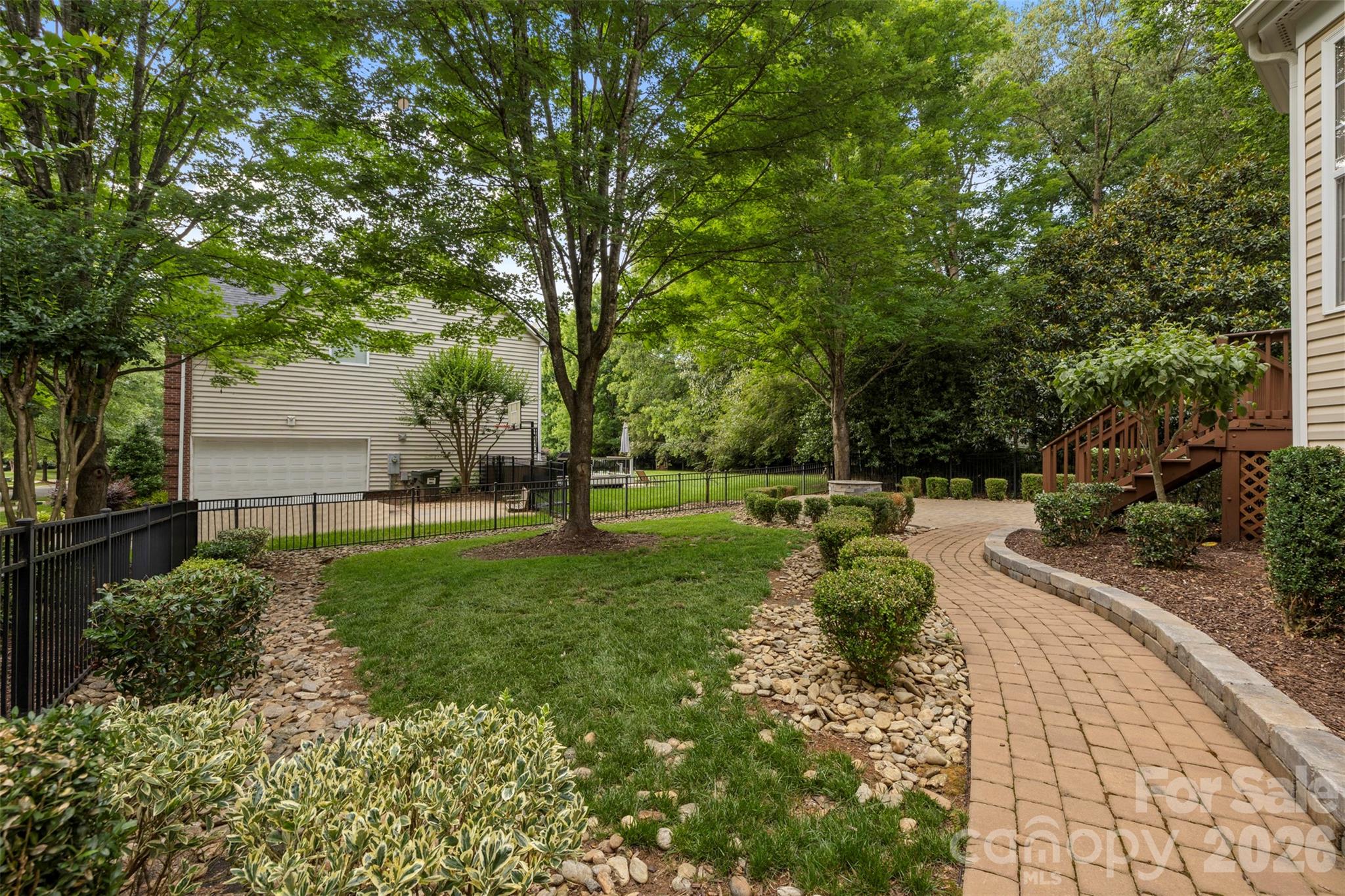 8023 Pendley Lane — Huntersville