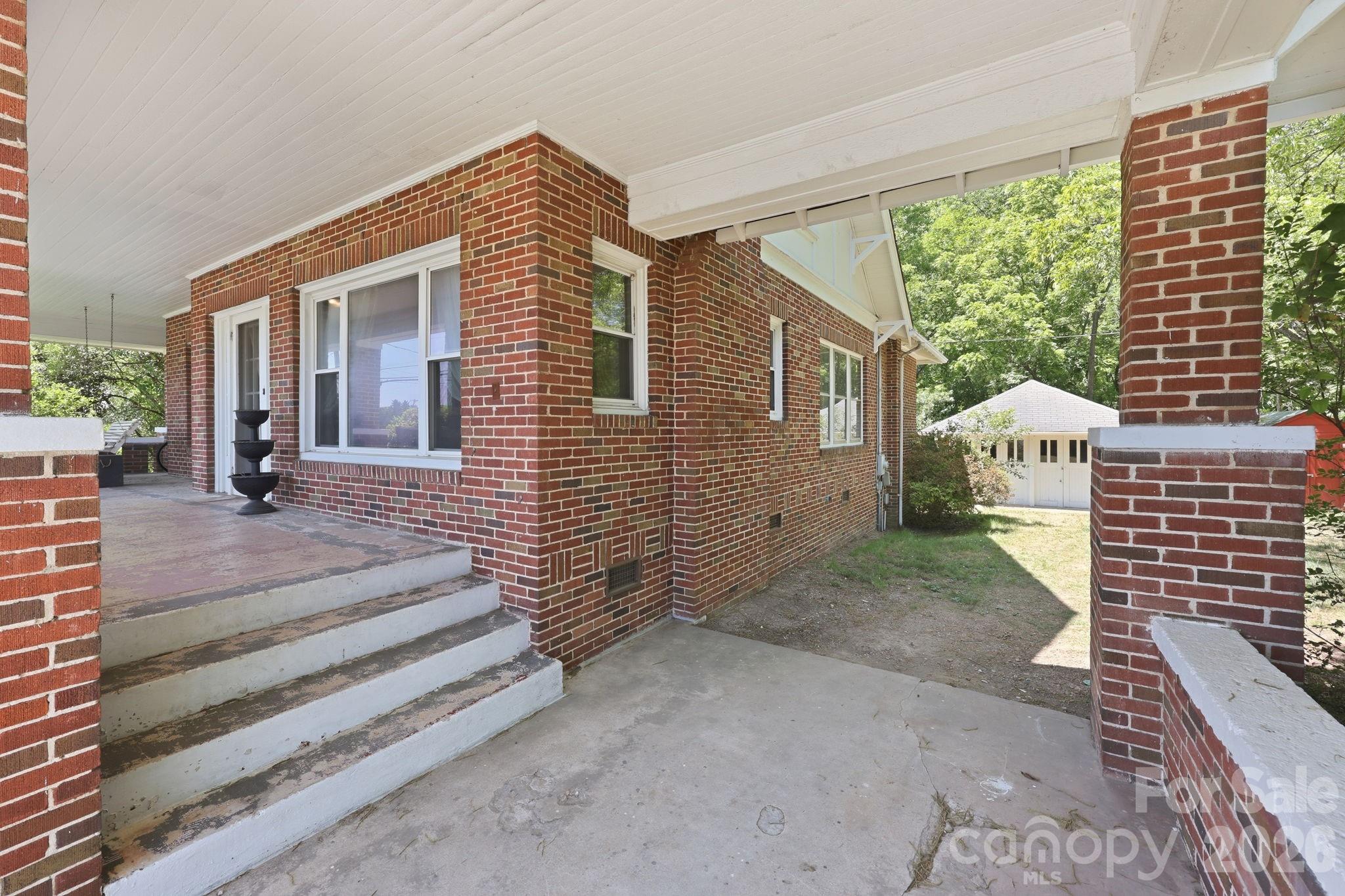 1705 US 52 Highway N — Albemarle