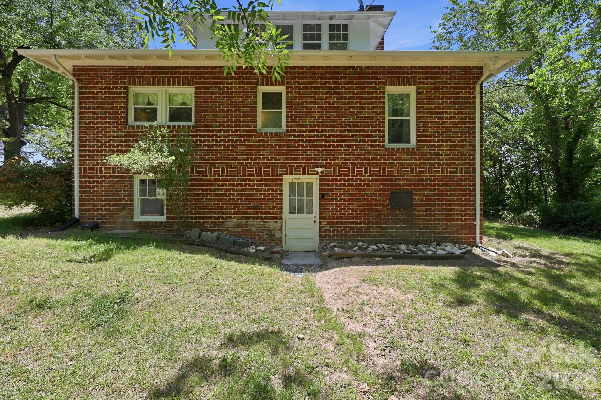 1705 US 52 Highway N — Albemarle