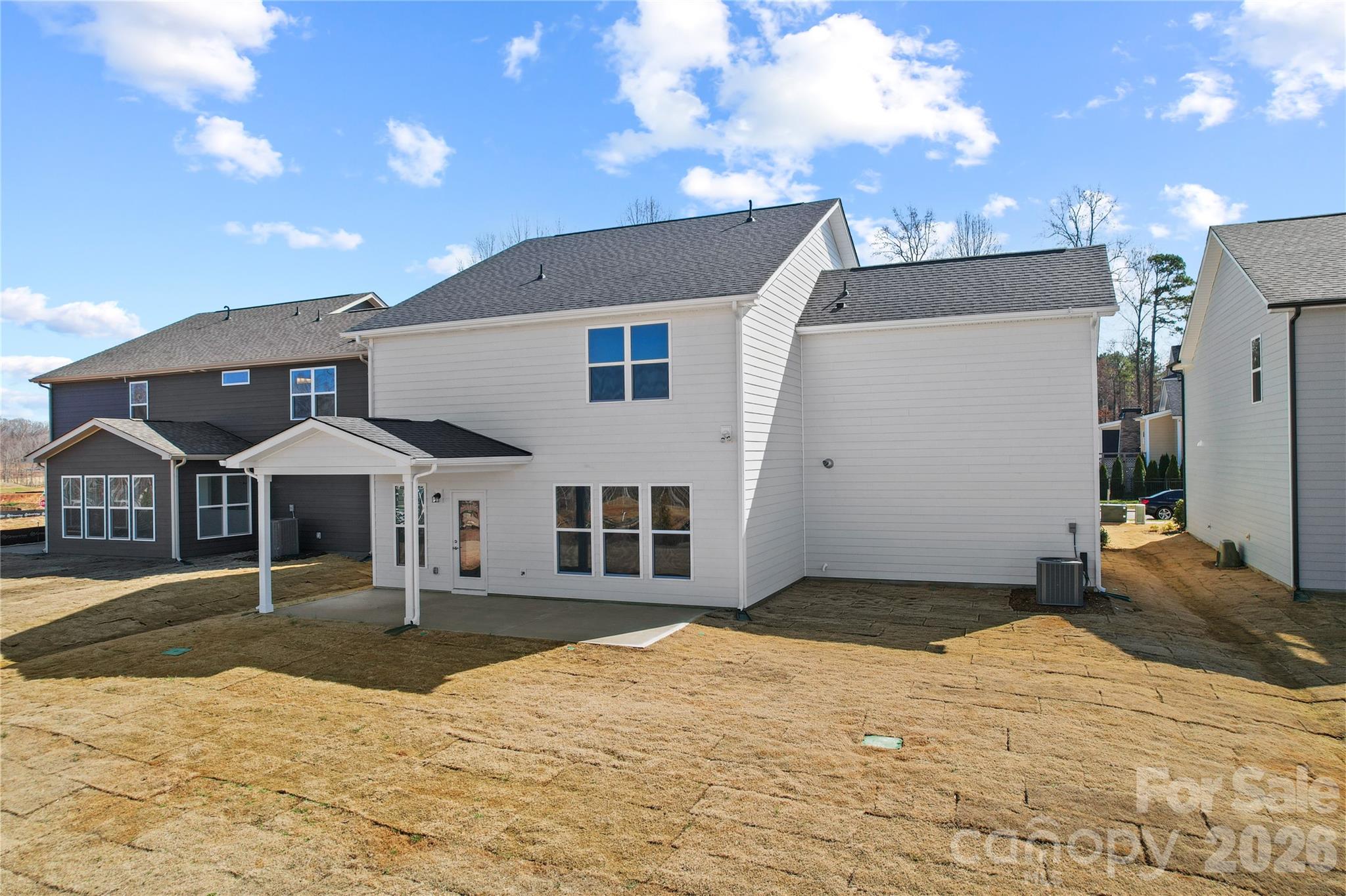 1011 High Bluff Point SE — Waxhaw
