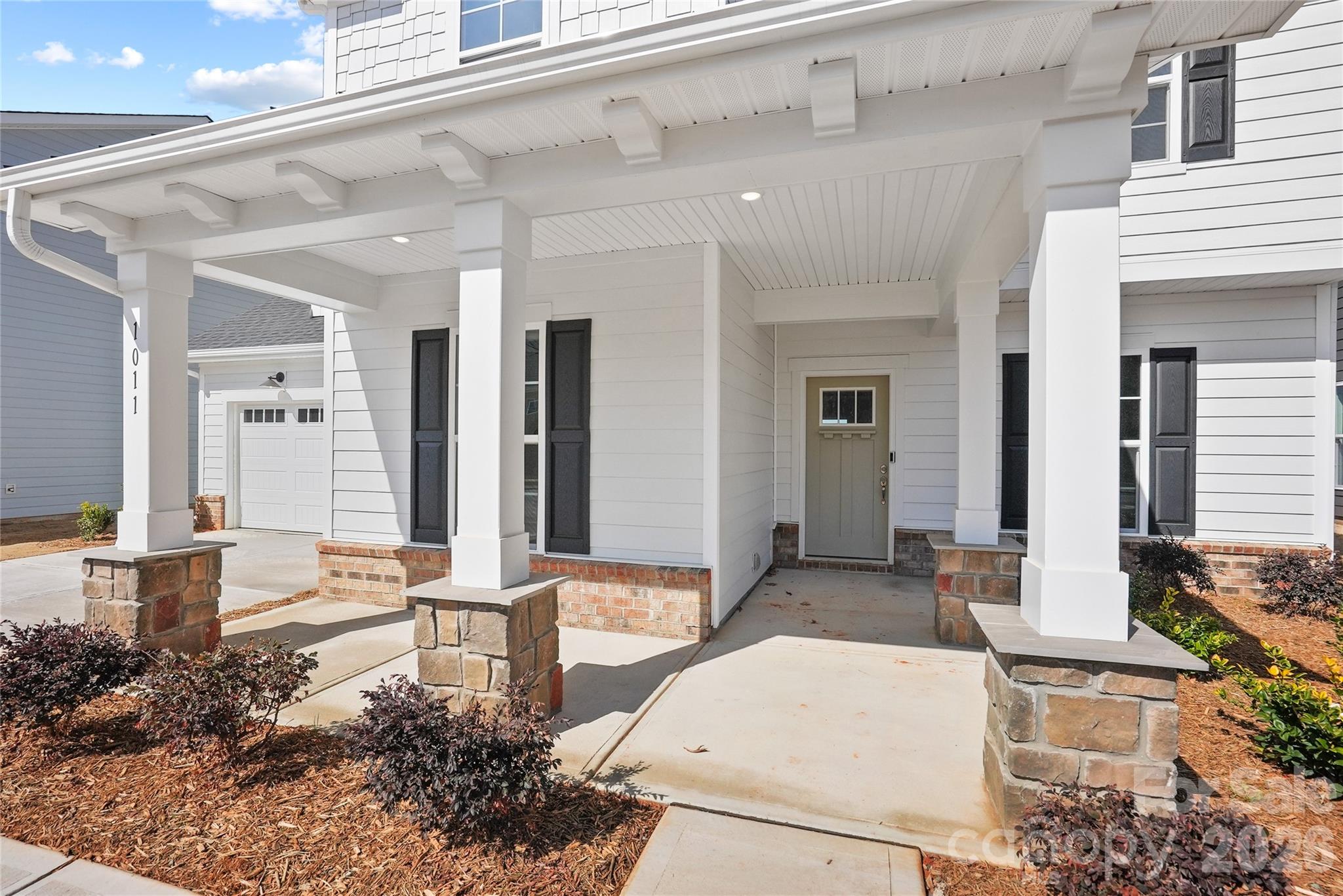 1011 High Bluff Point SE — Waxhaw