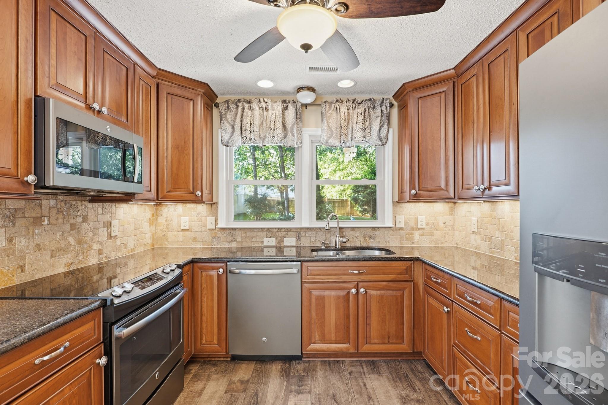 11831 Parks Farm Lane — Charlotte