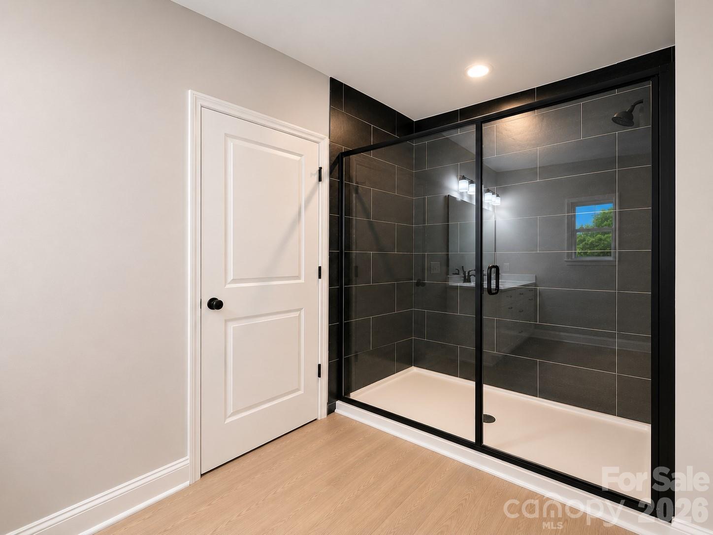 1002 Kingswood Drive — Monroe