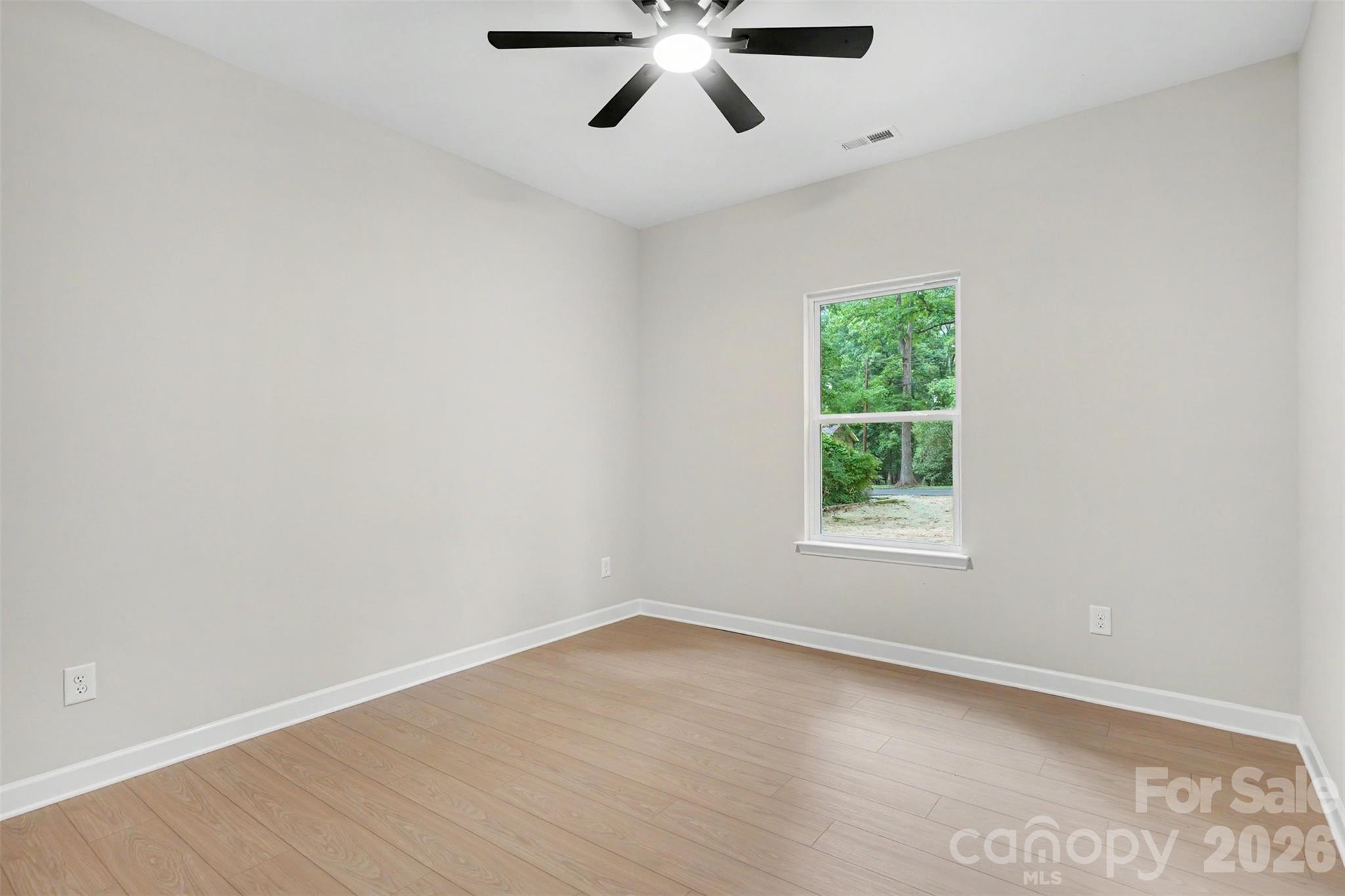 1002 Kingswood Drive — Monroe