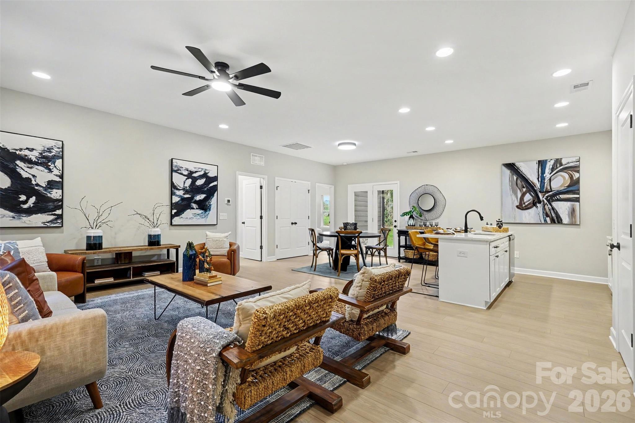 1002 Kingswood Drive — Monroe