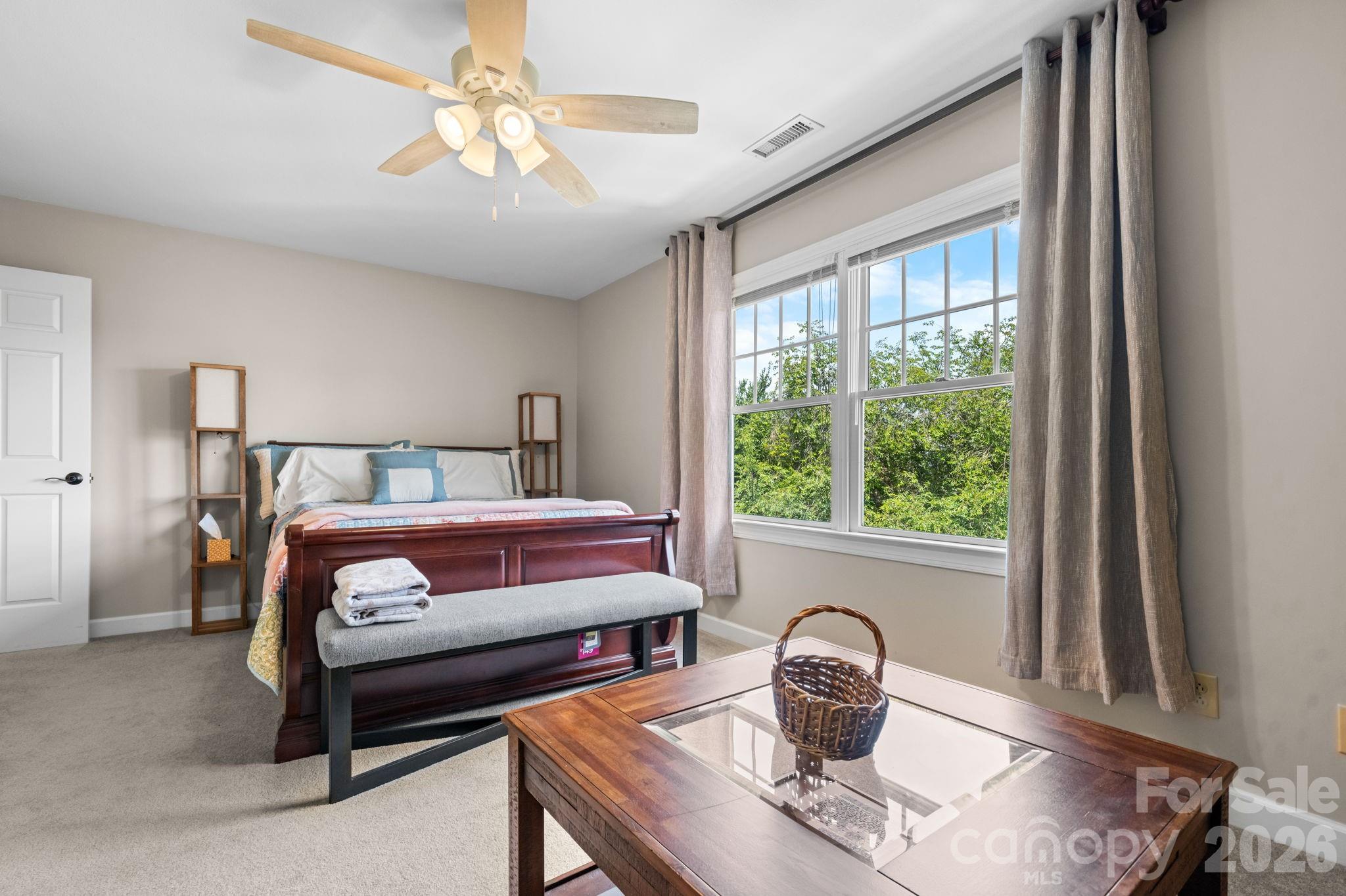610 40th Avenue Lane NW — Hickory